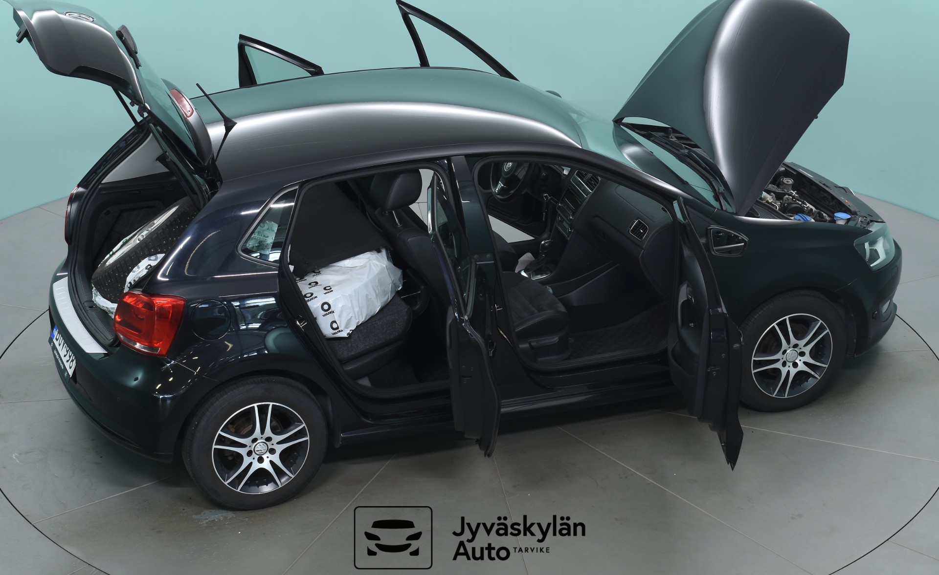 VOLKSWAGEN Polo 2011