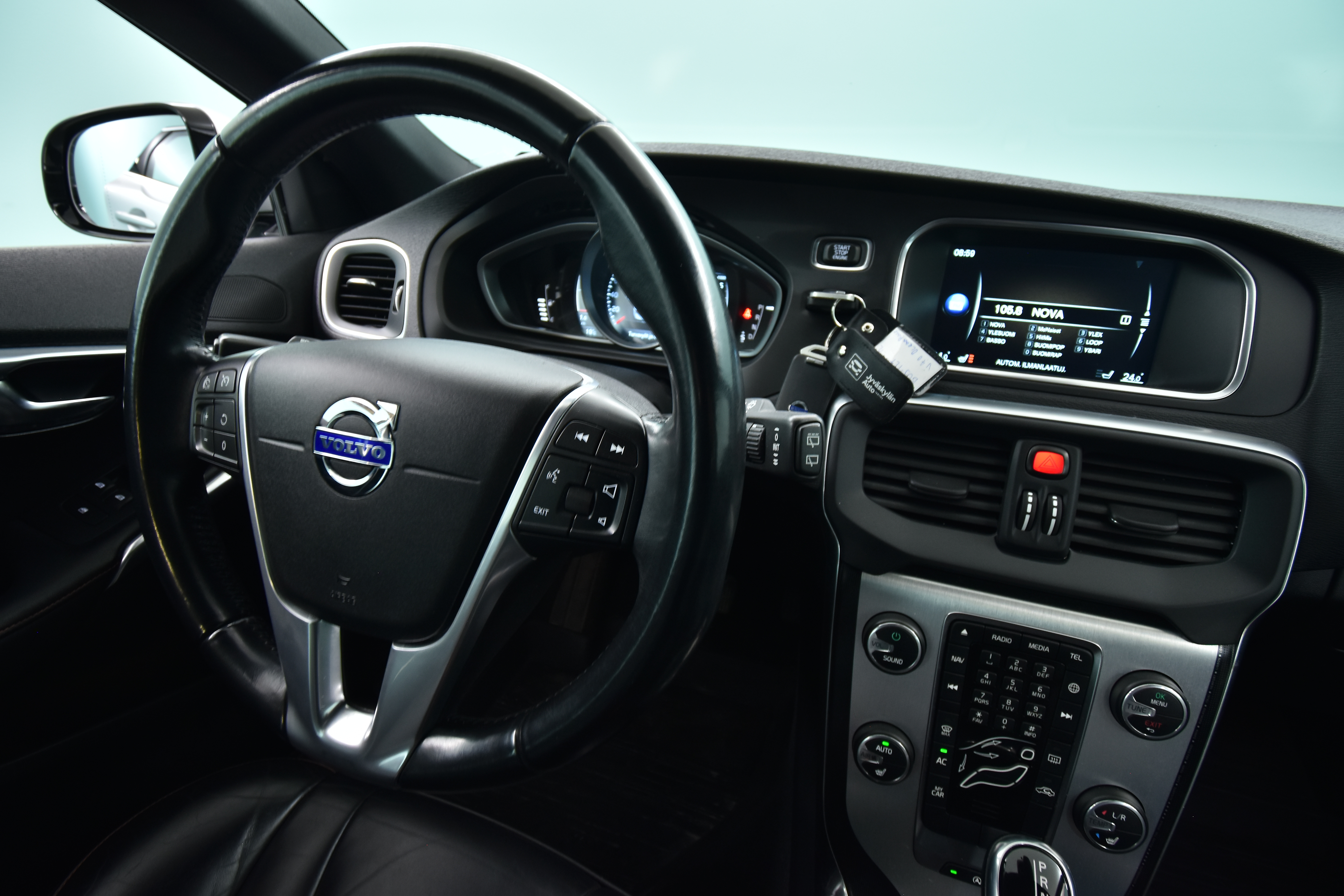 VOLVO V40 Cross Country 2015