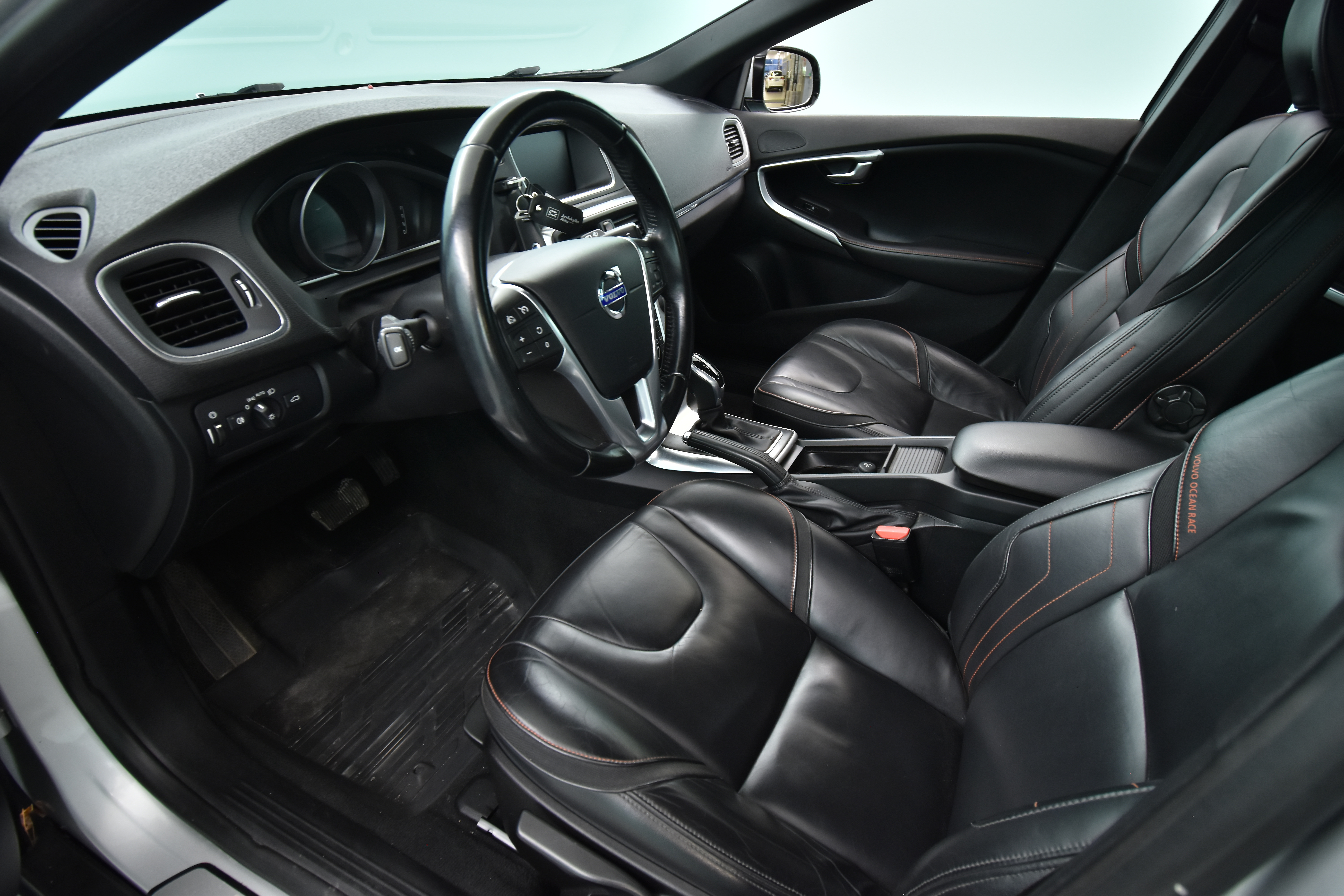 VOLVO V40 Cross Country 2015