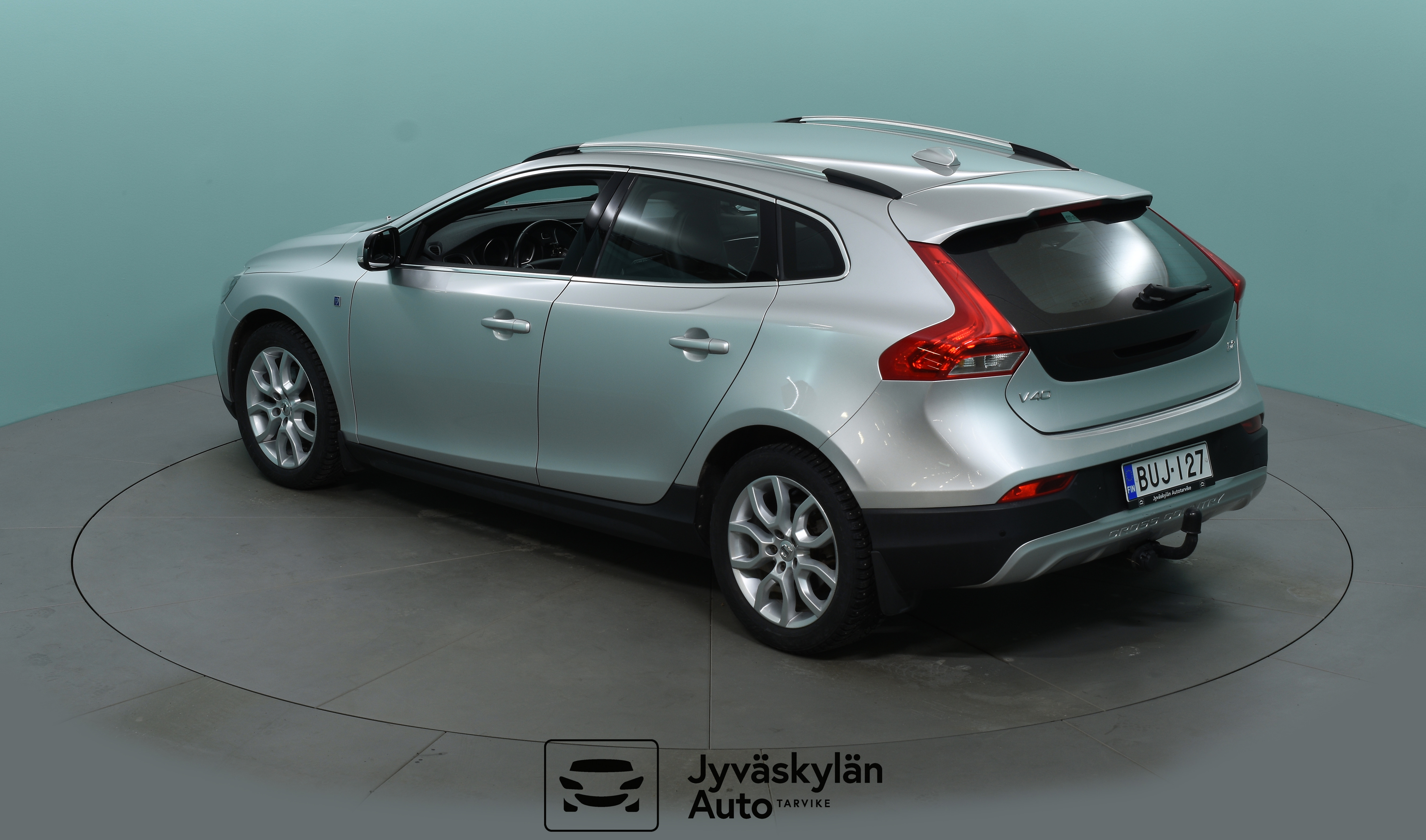 VOLVO V40 Cross Country 2015