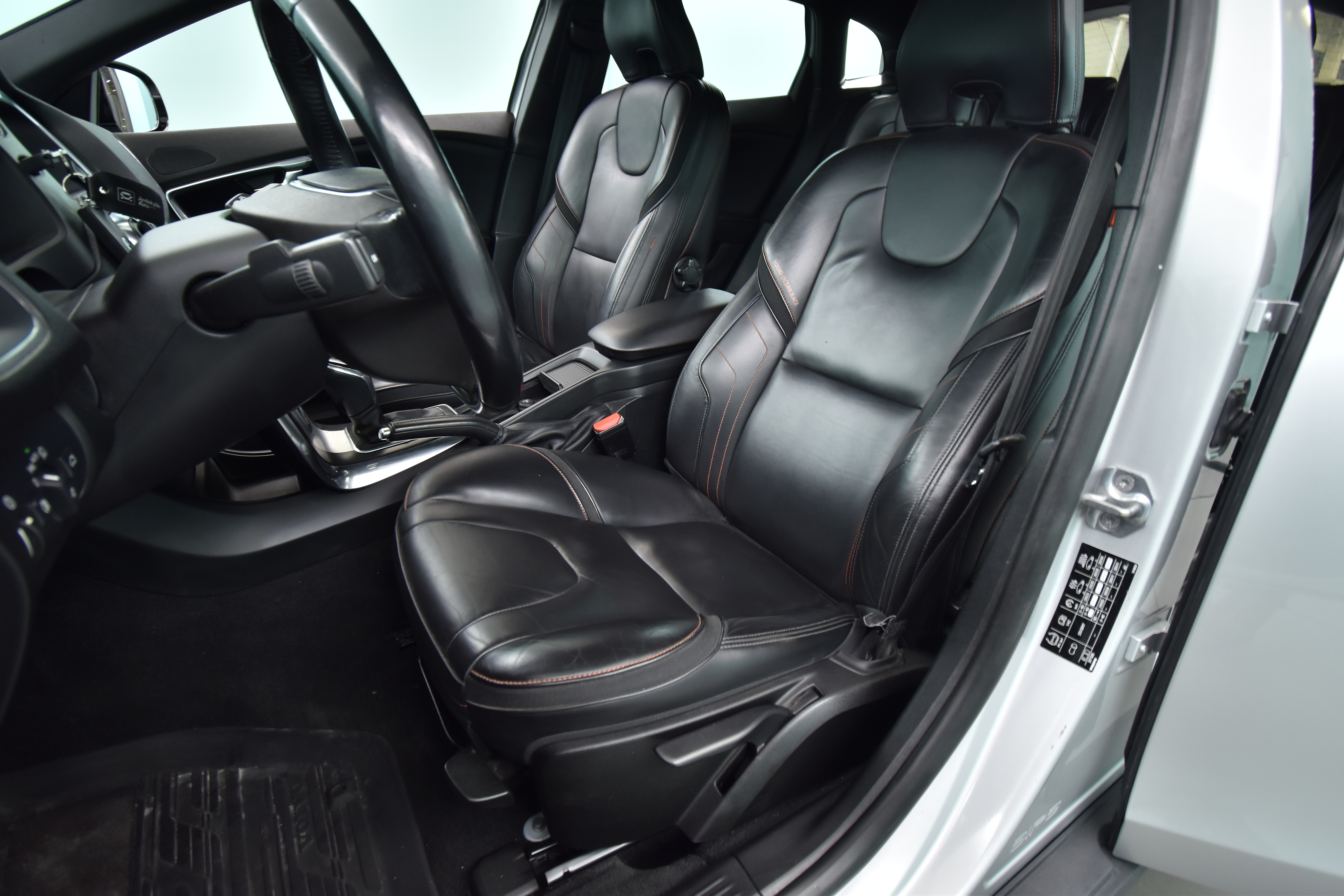 VOLVO V40 Cross Country 2015