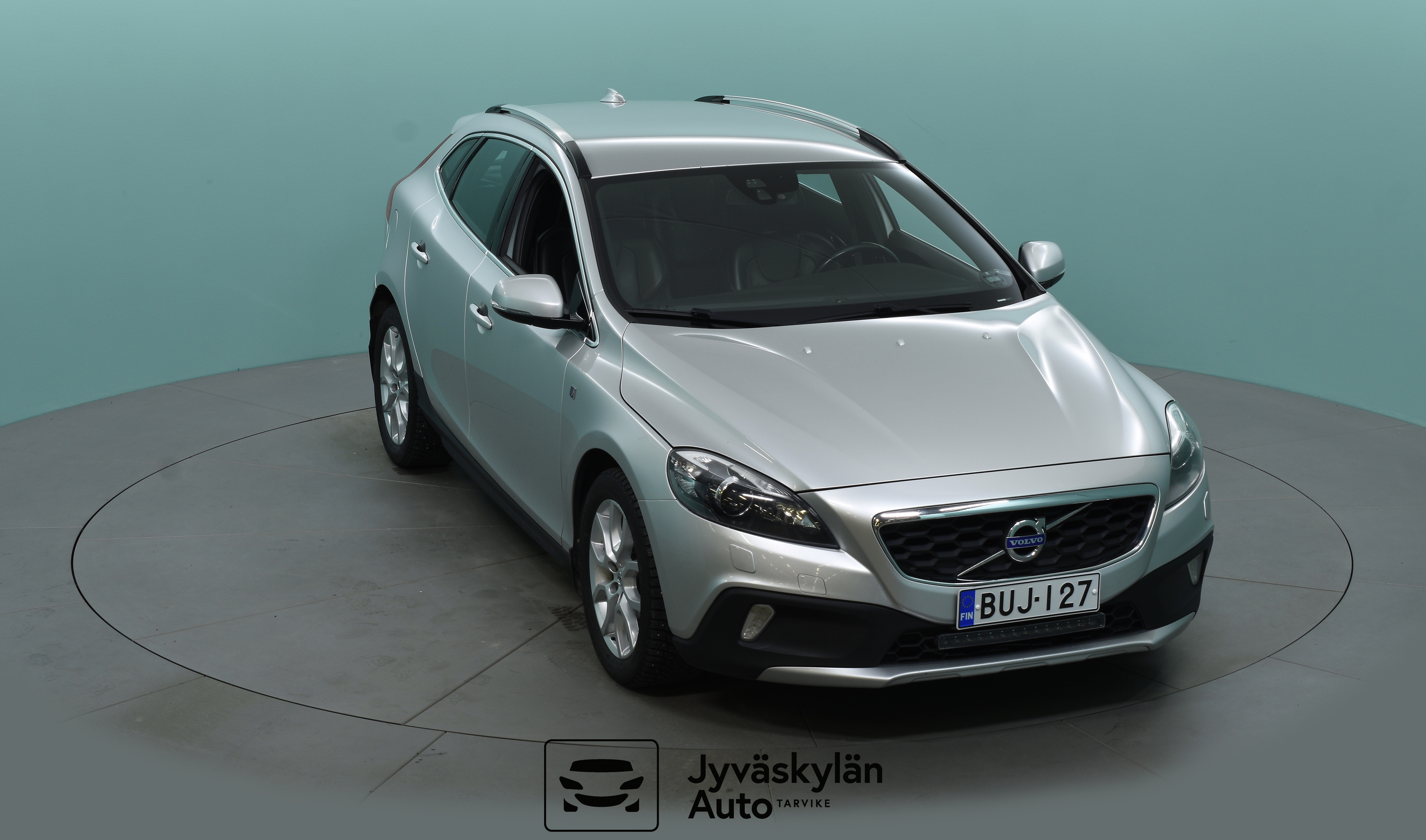 VOLVO V40 Cross Country 2015