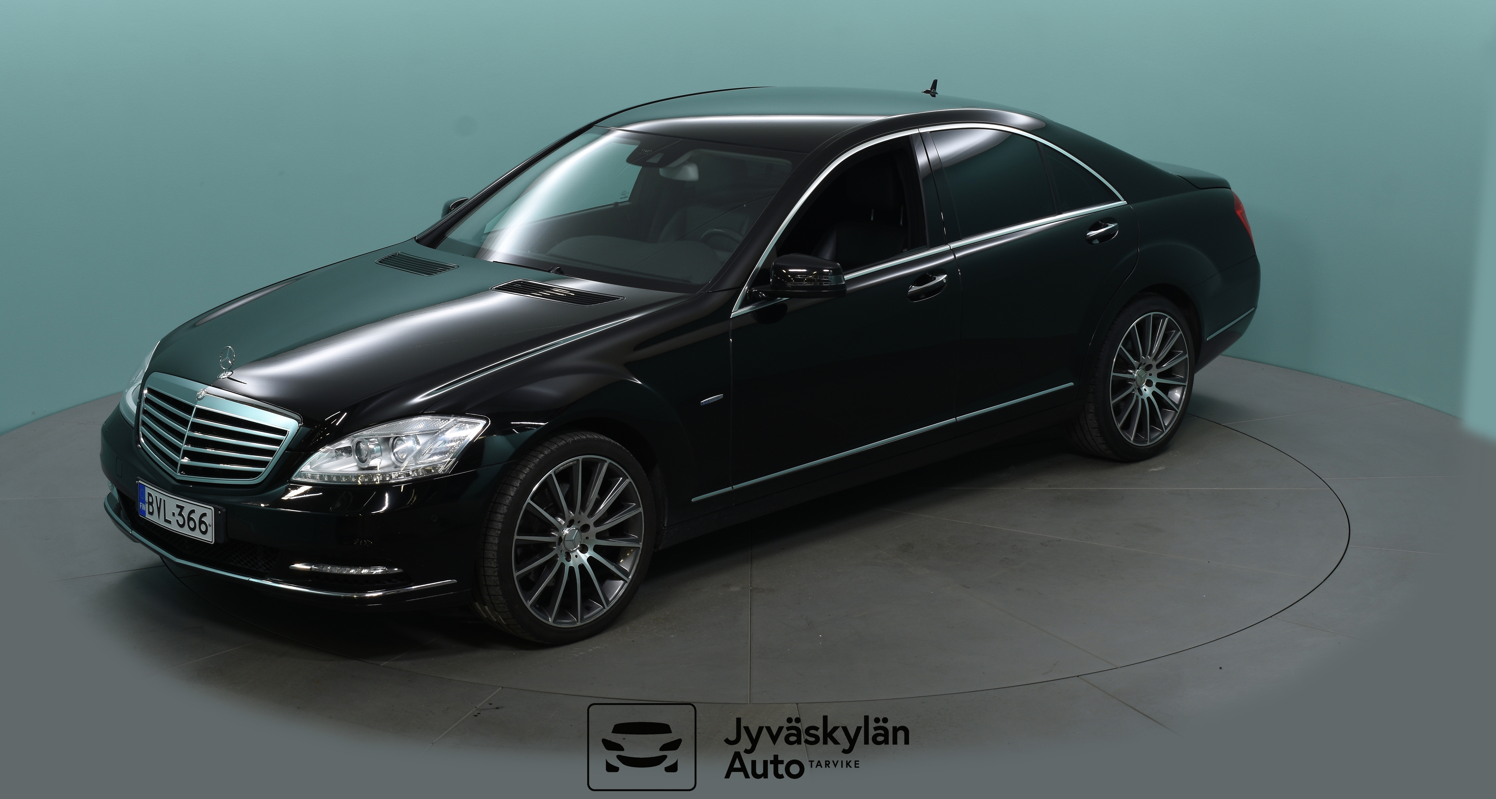 MERCEDES-BENZ S 2012