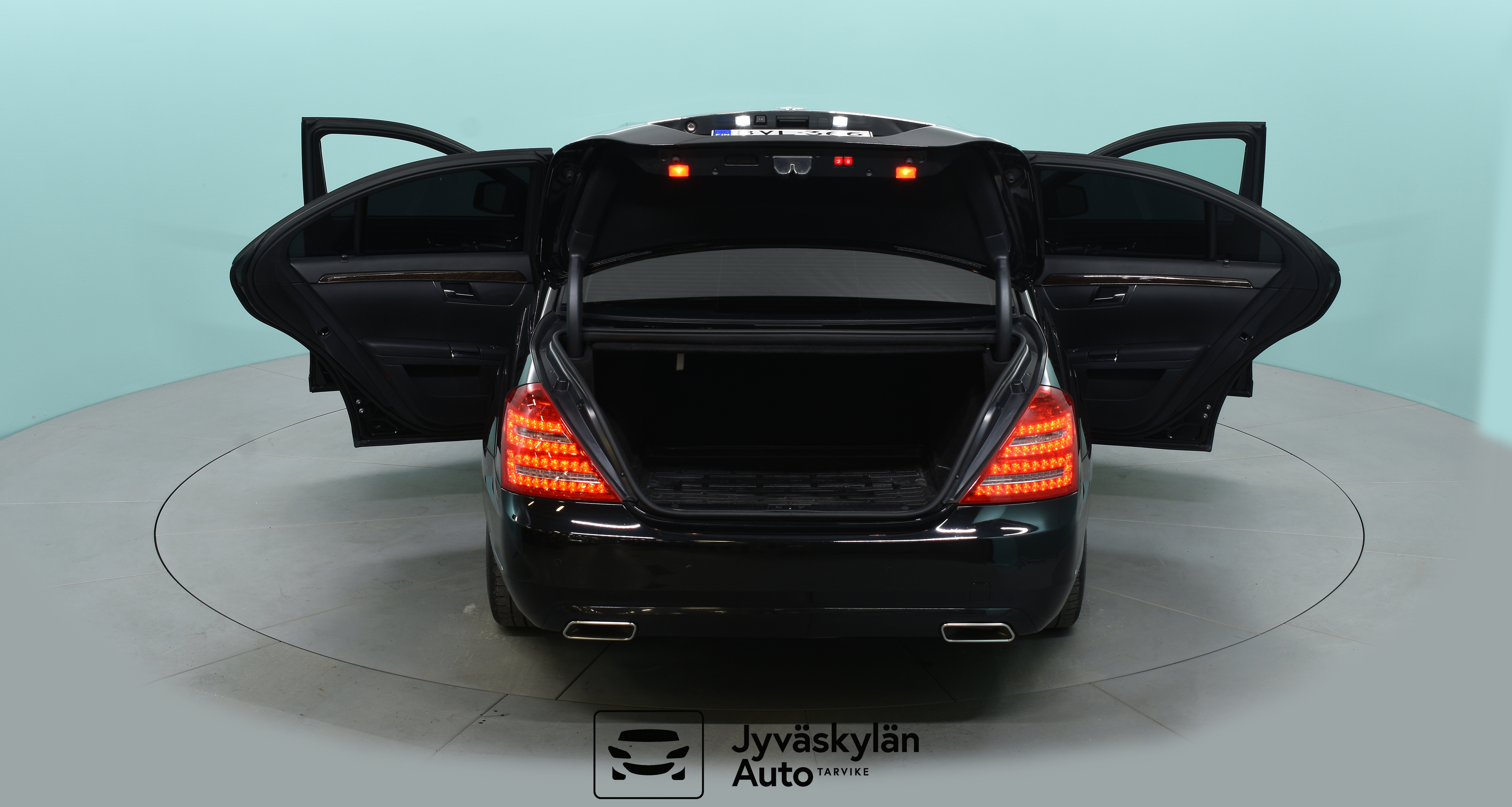 MERCEDES-BENZ S 2012