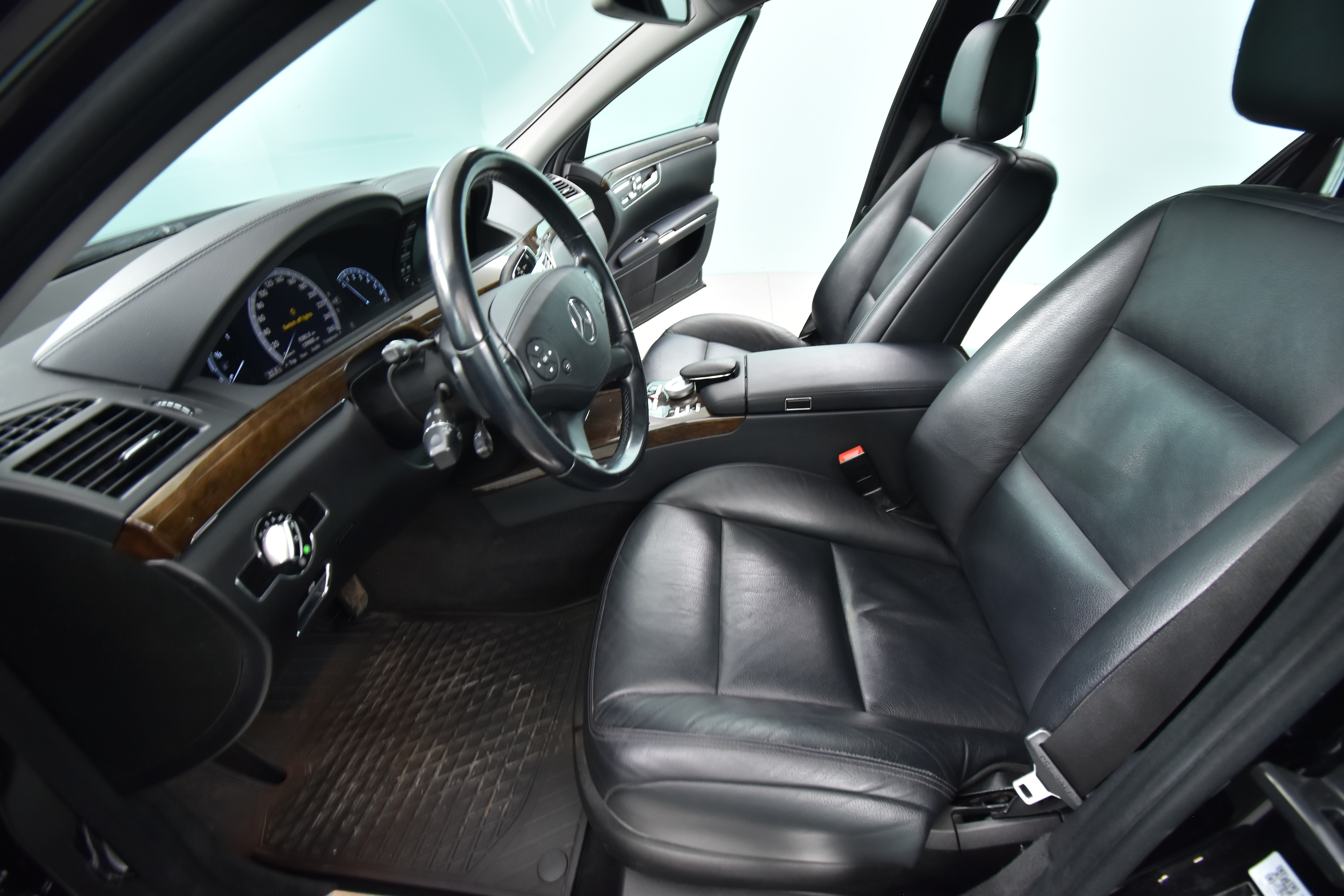 MERCEDES-BENZ S 2012