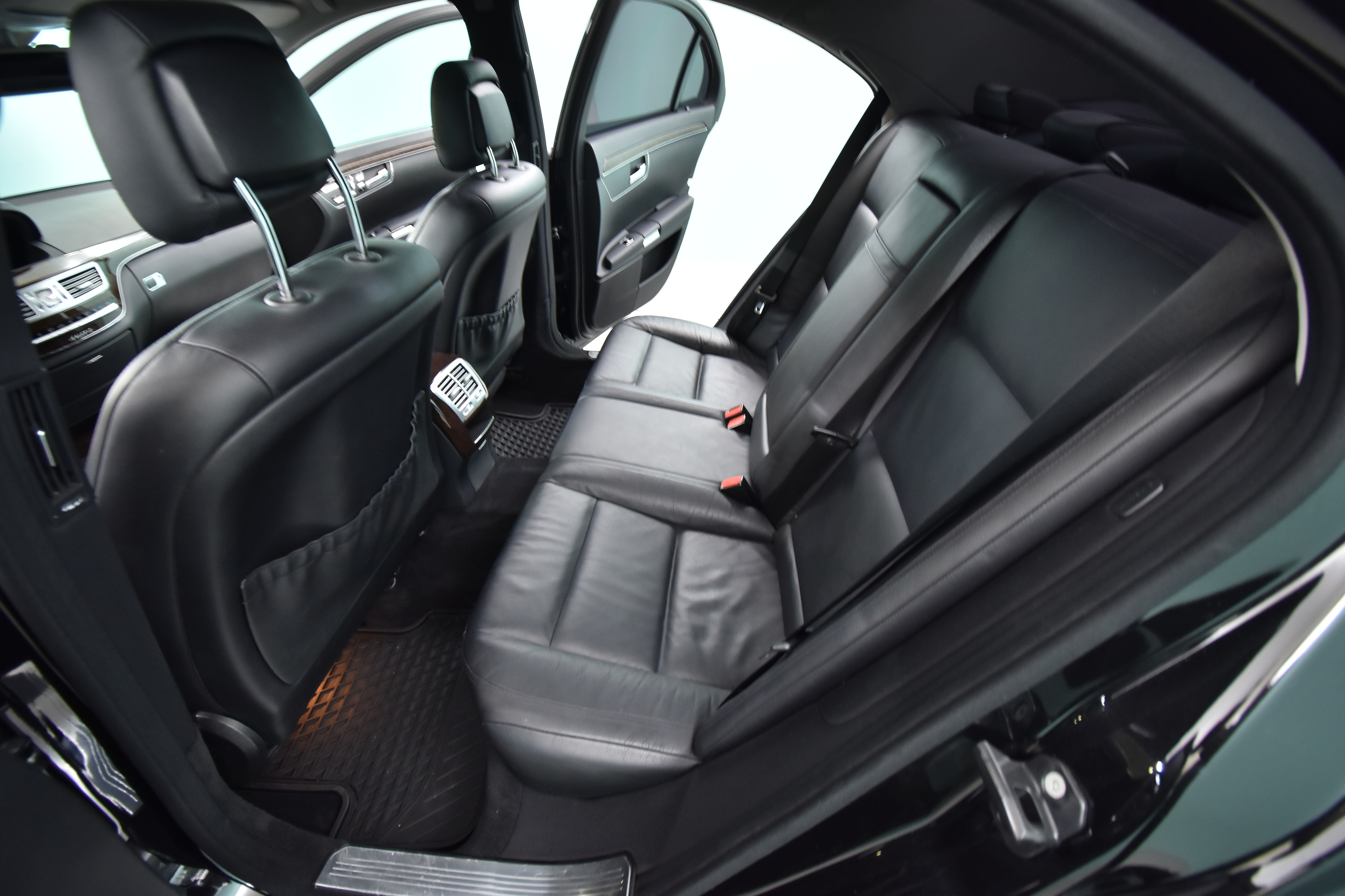 MERCEDES-BENZ S 2012