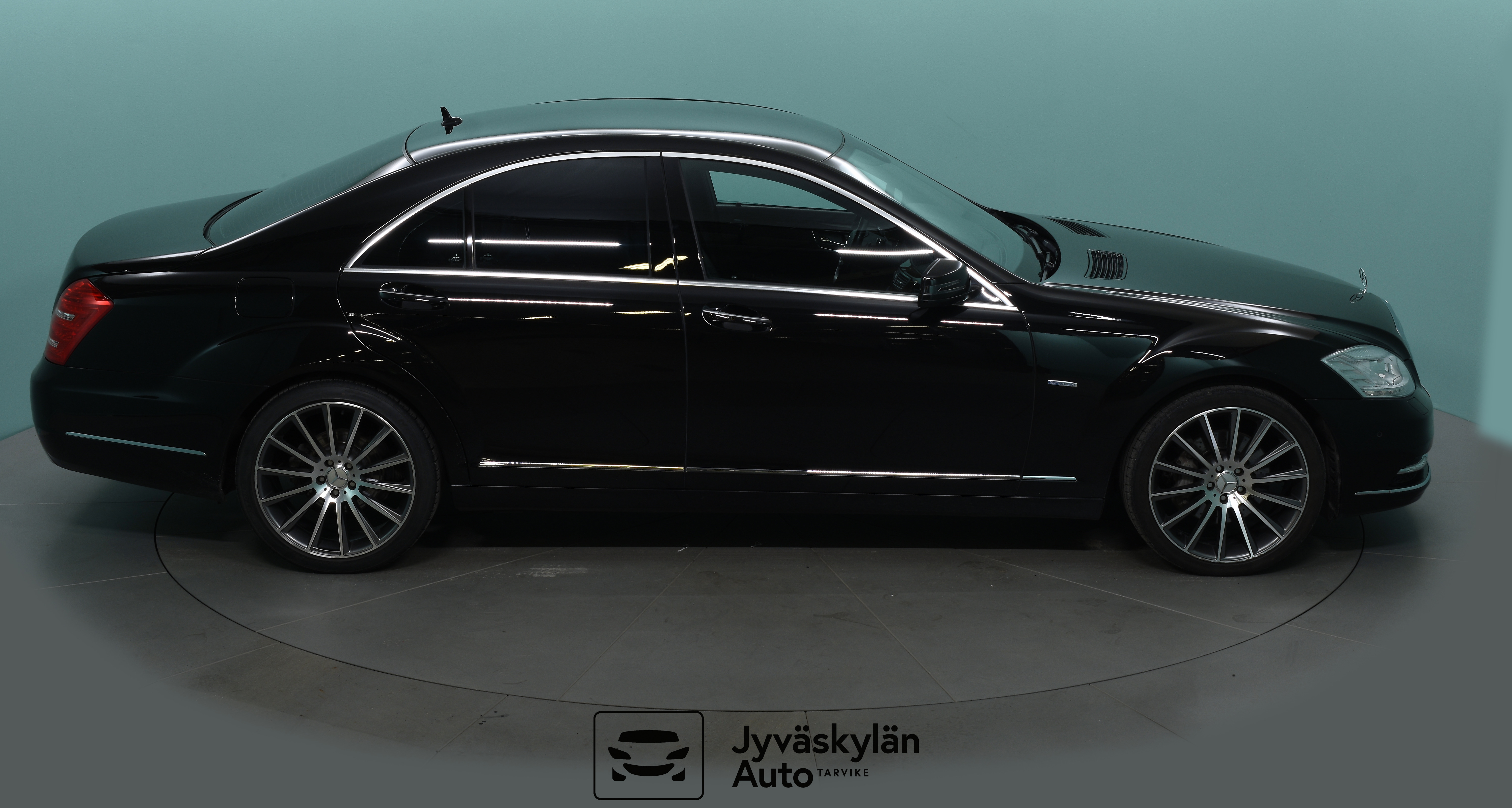 MERCEDES-BENZ S 2012