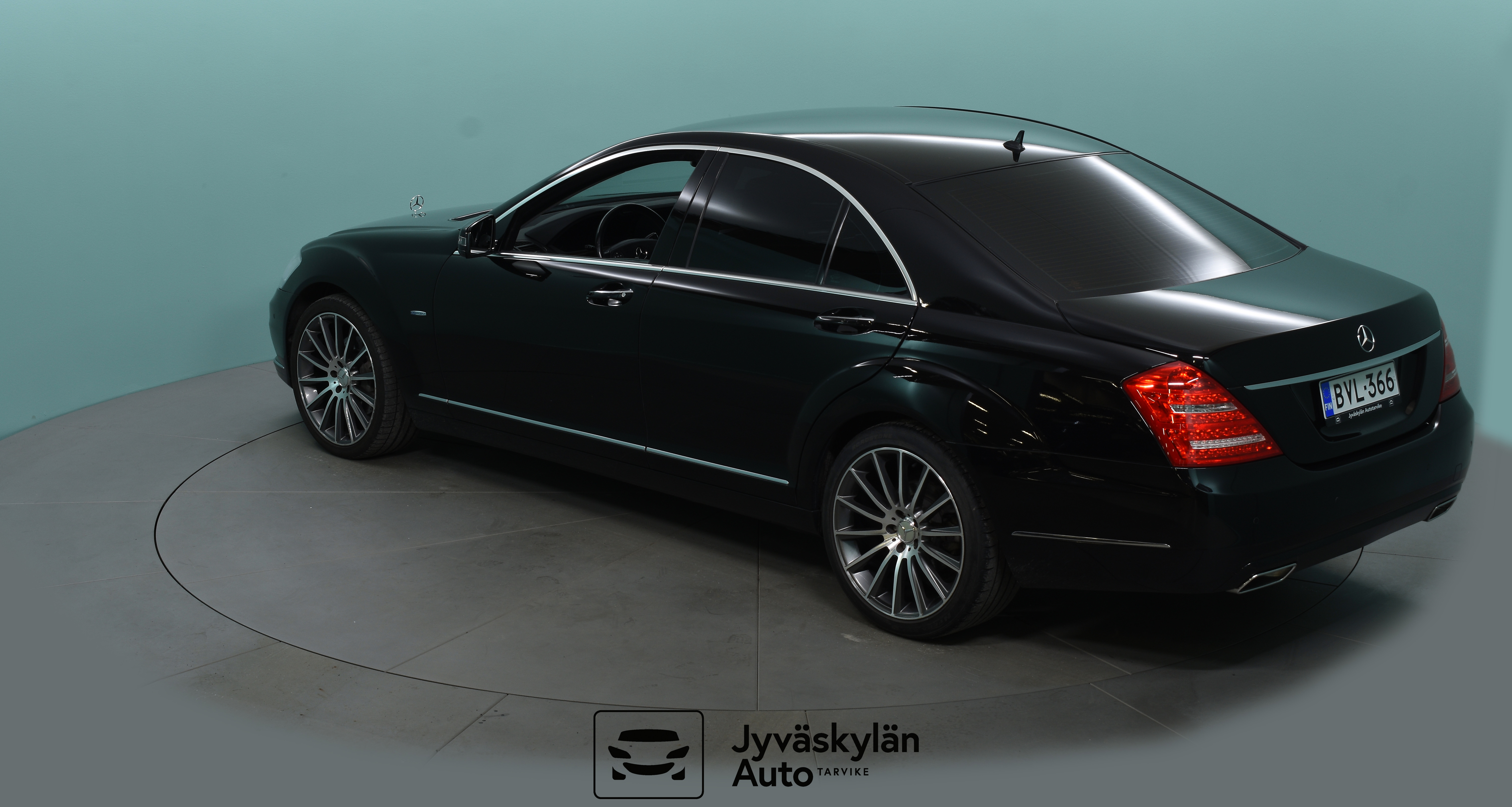 MERCEDES-BENZ S 2012