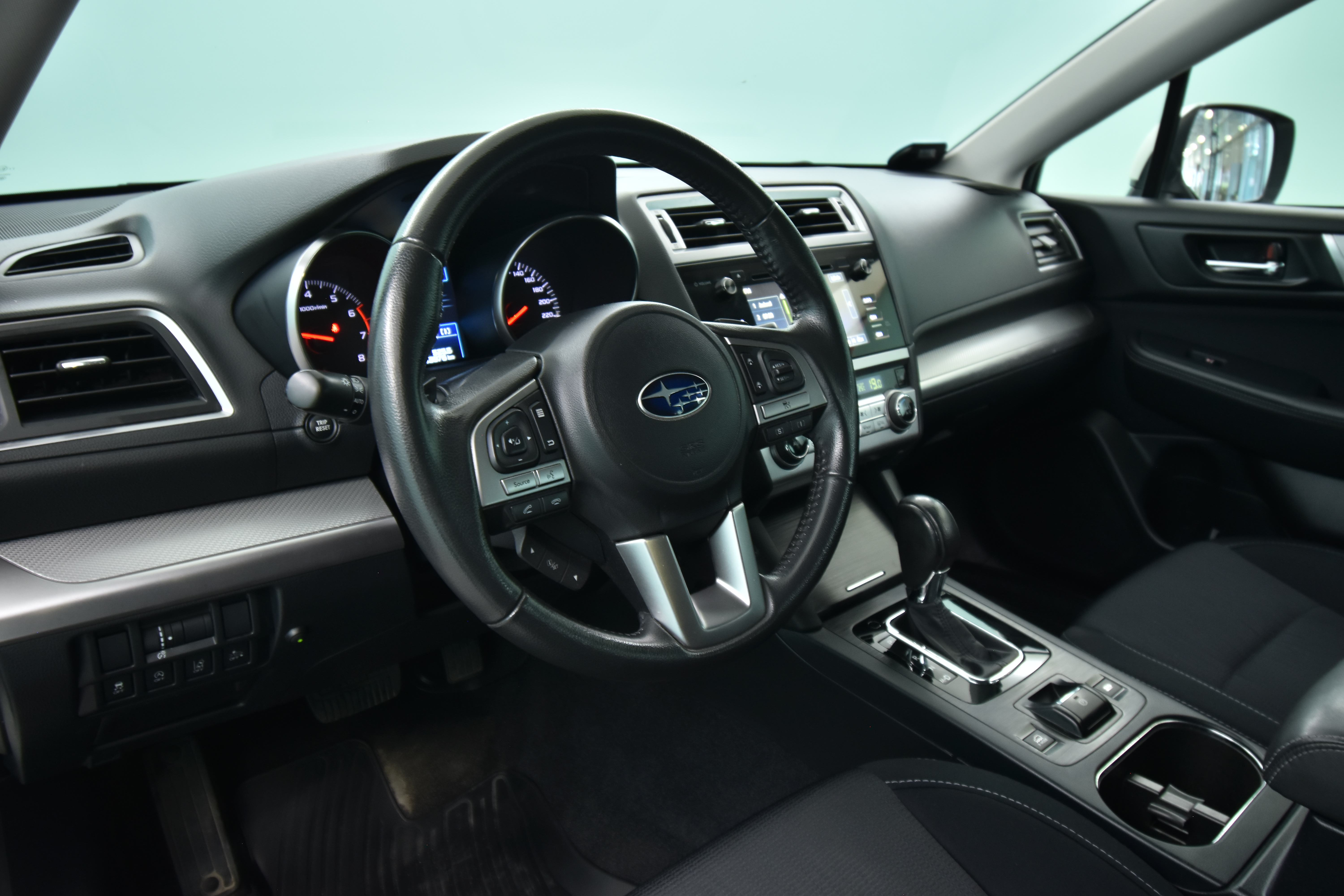 SUBARU Outback 2015
