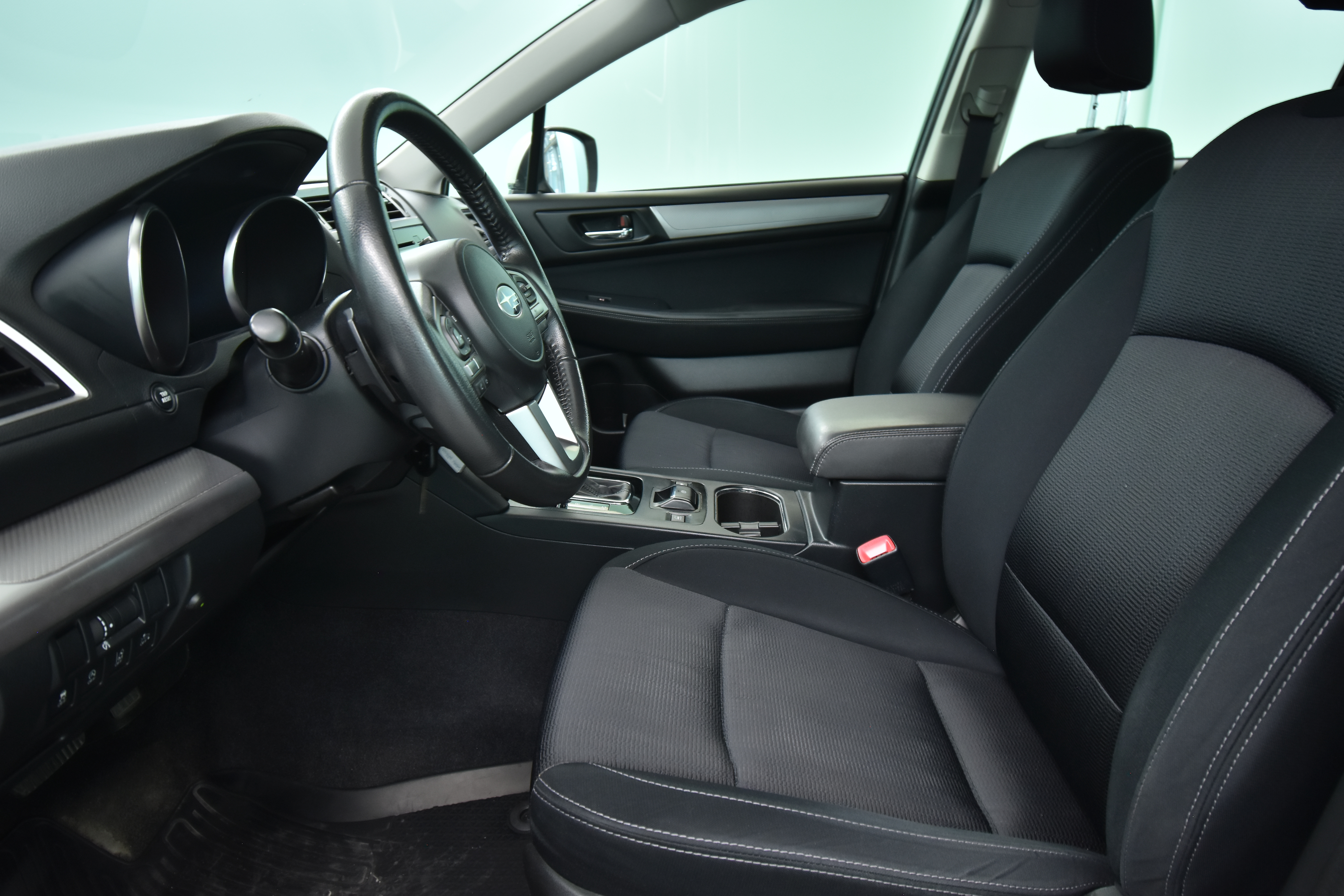 SUBARU Outback 2015