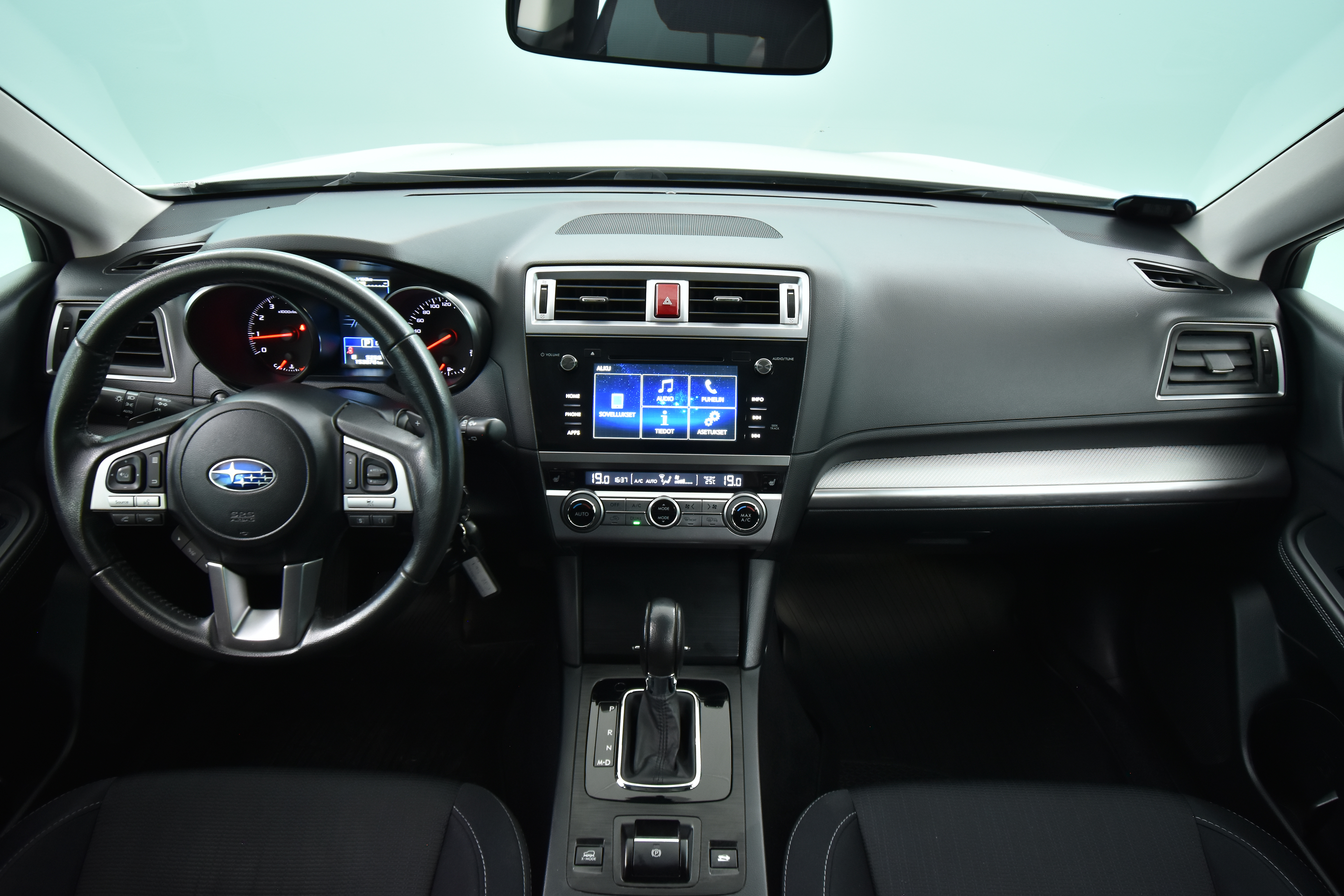 SUBARU Outback 2015