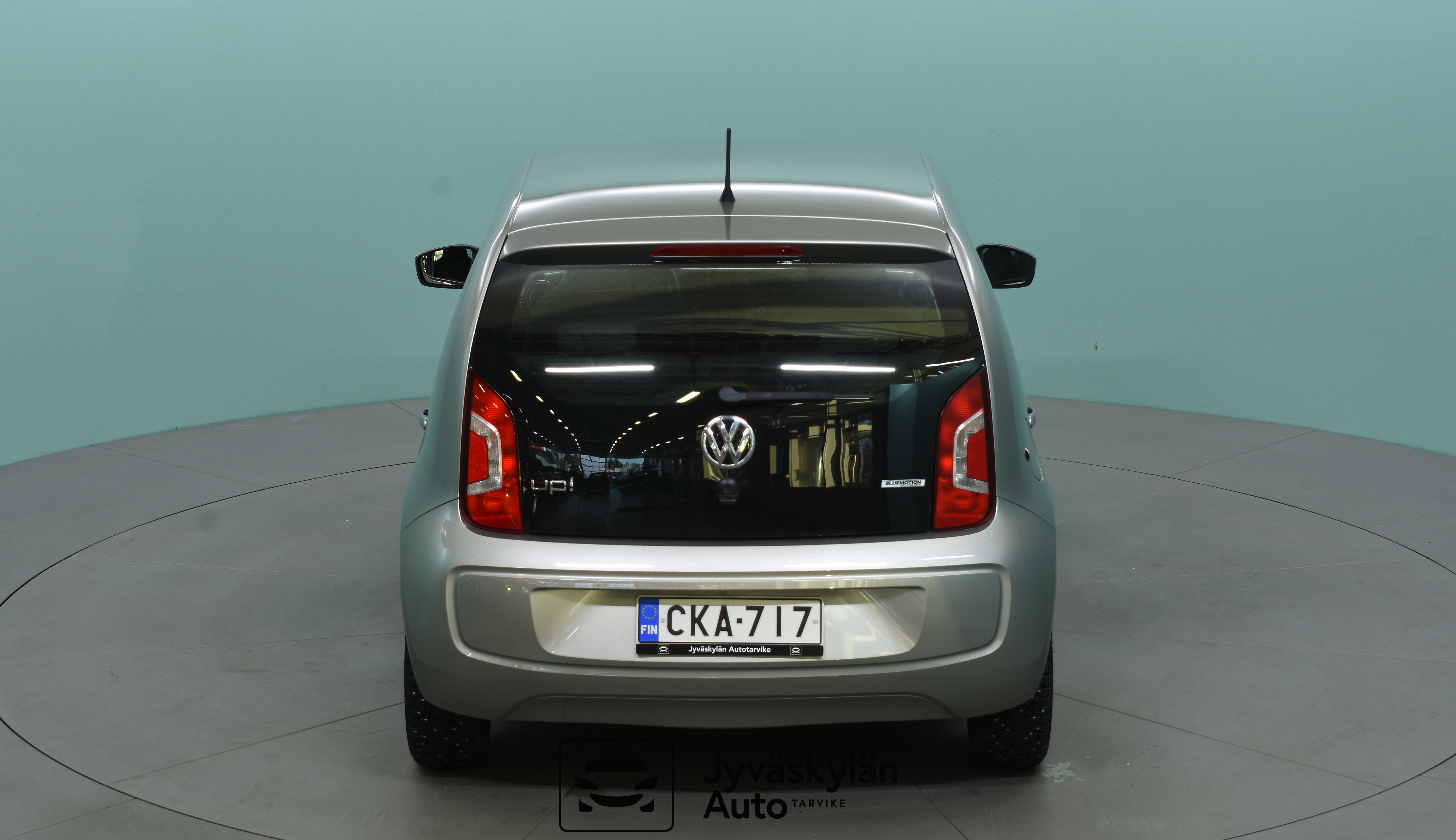 VOLKSWAGEN up! 2016