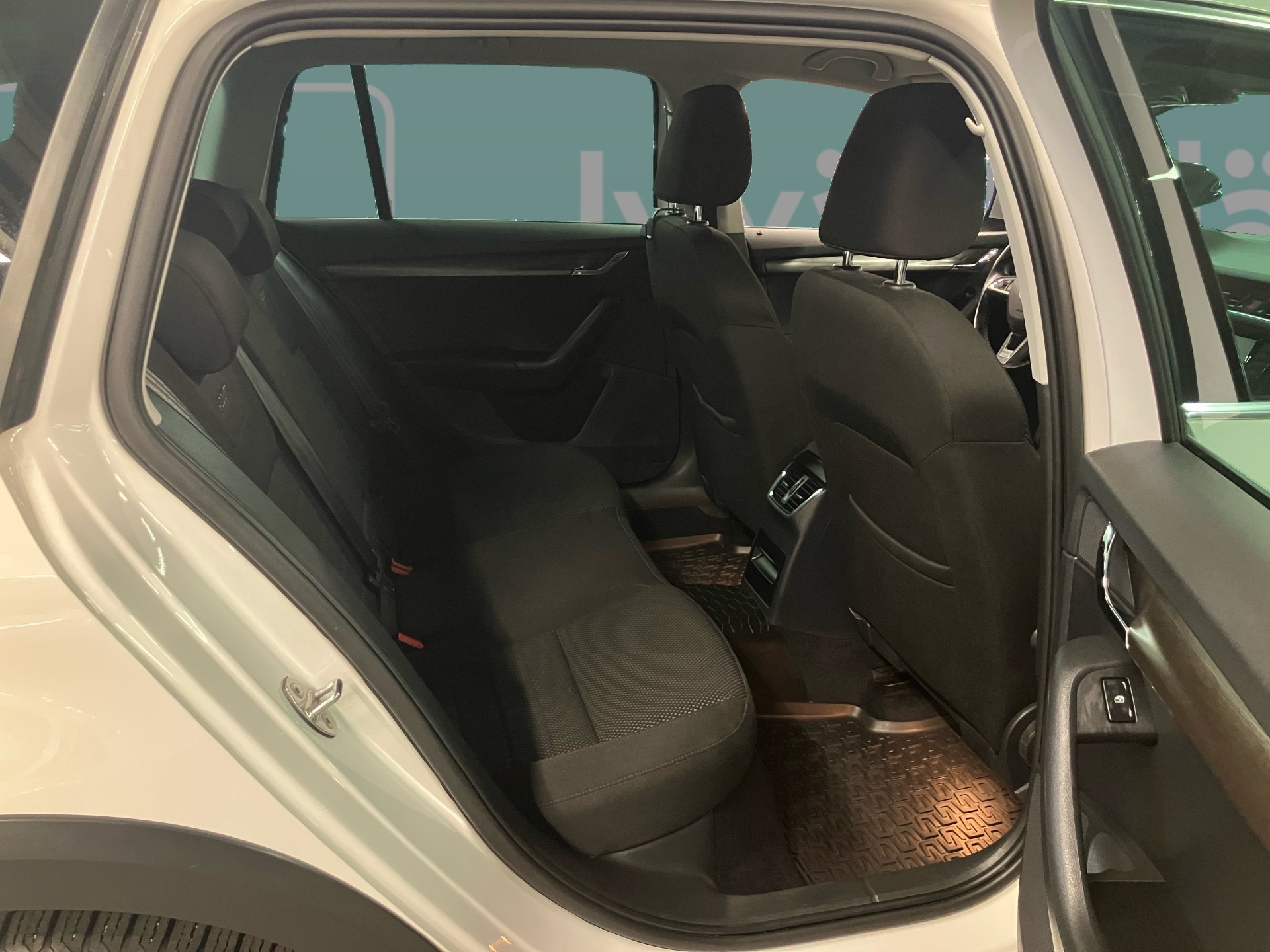 SKODA Octavia 2016