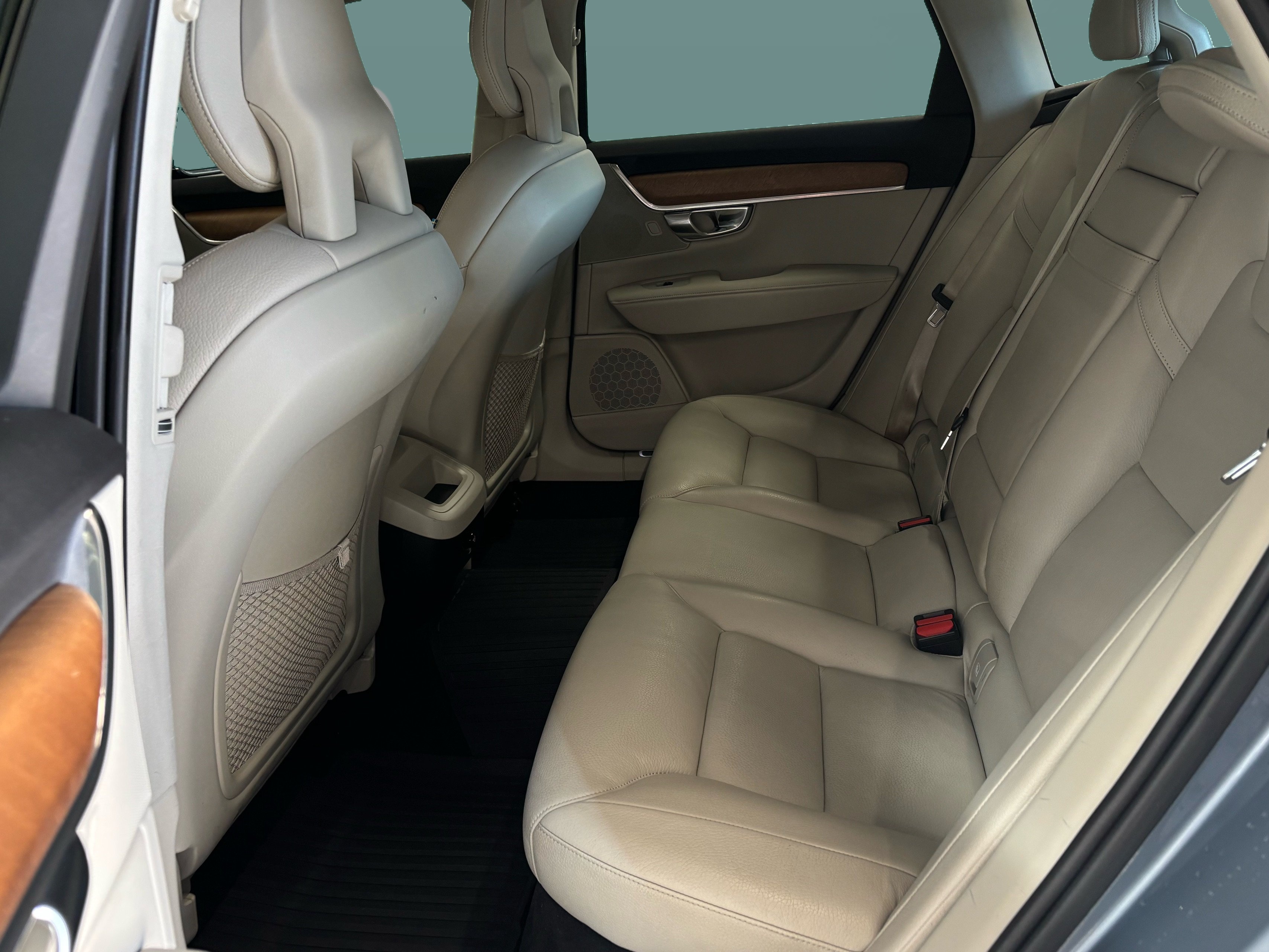 VOLVO V90 2016