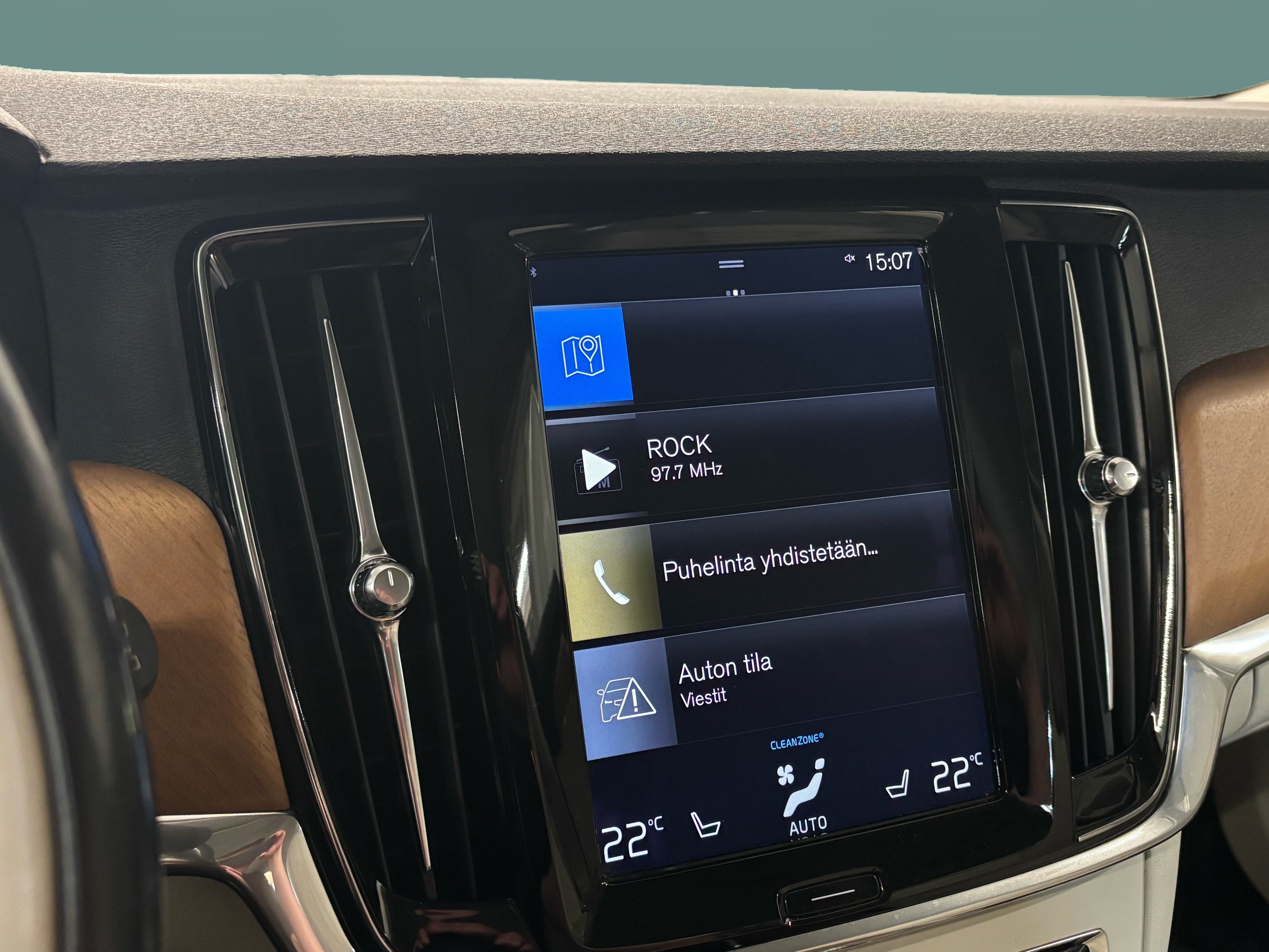 VOLVO V90 2016
