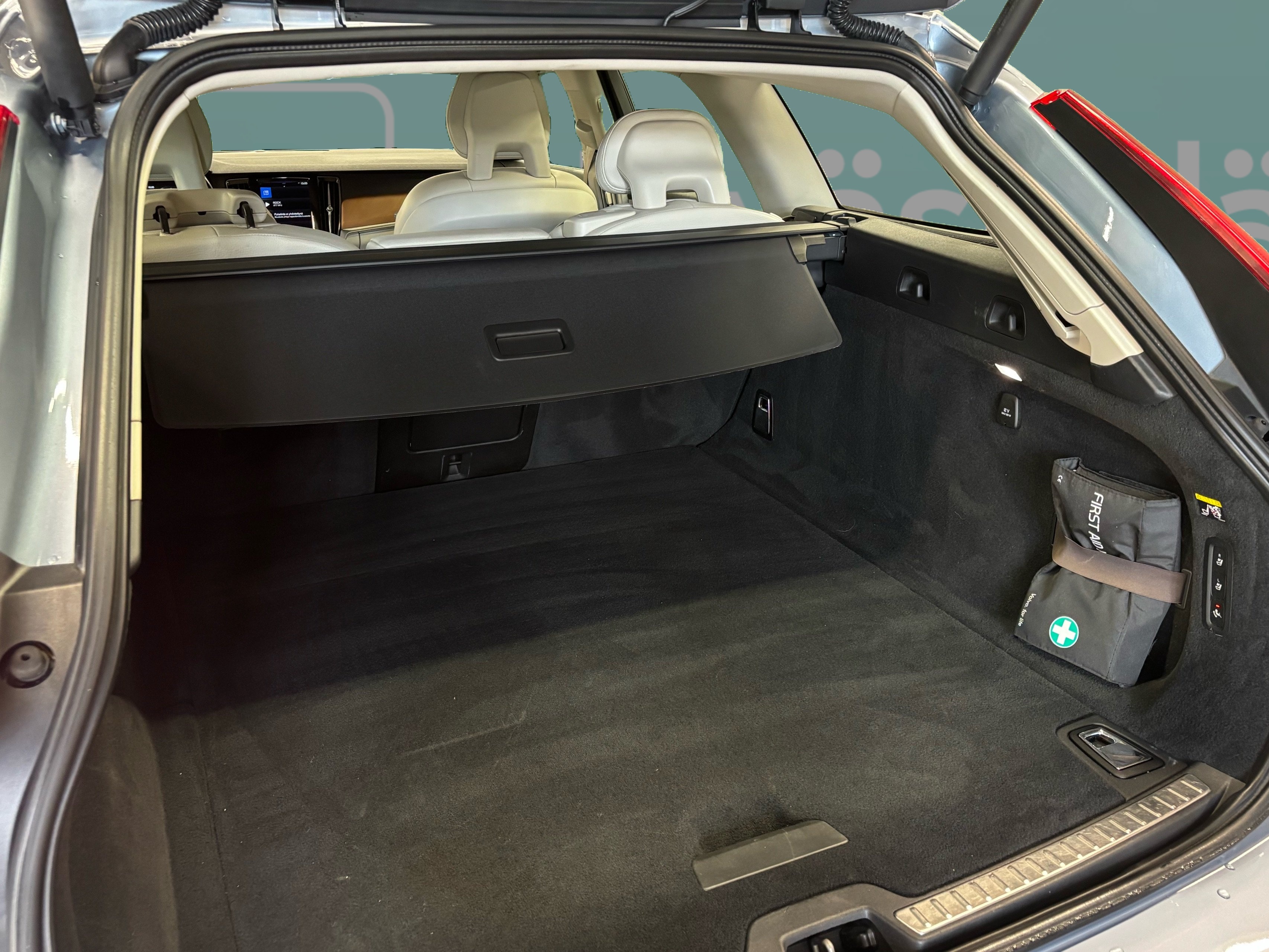 VOLVO V90 2016