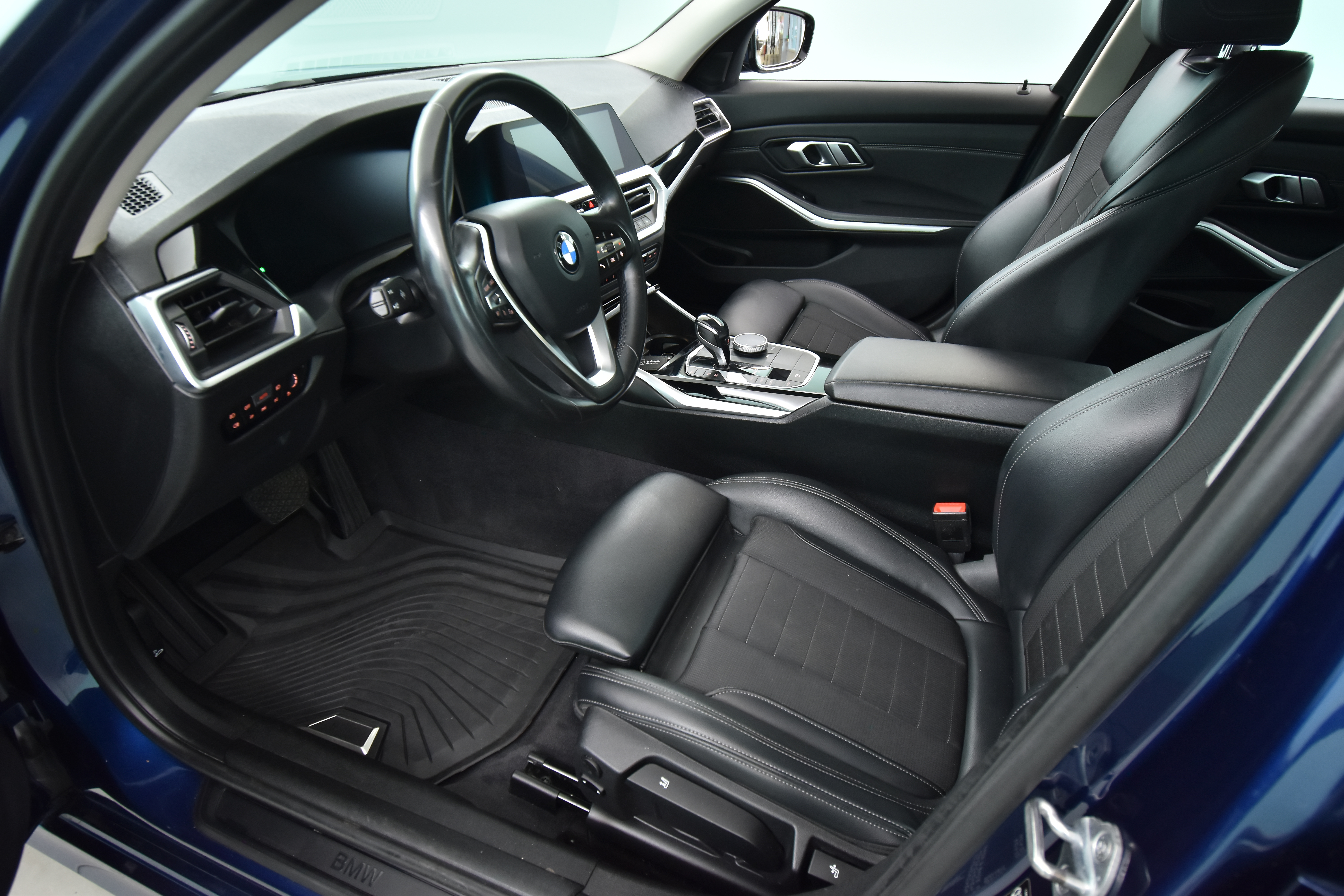 BMW 330 2020