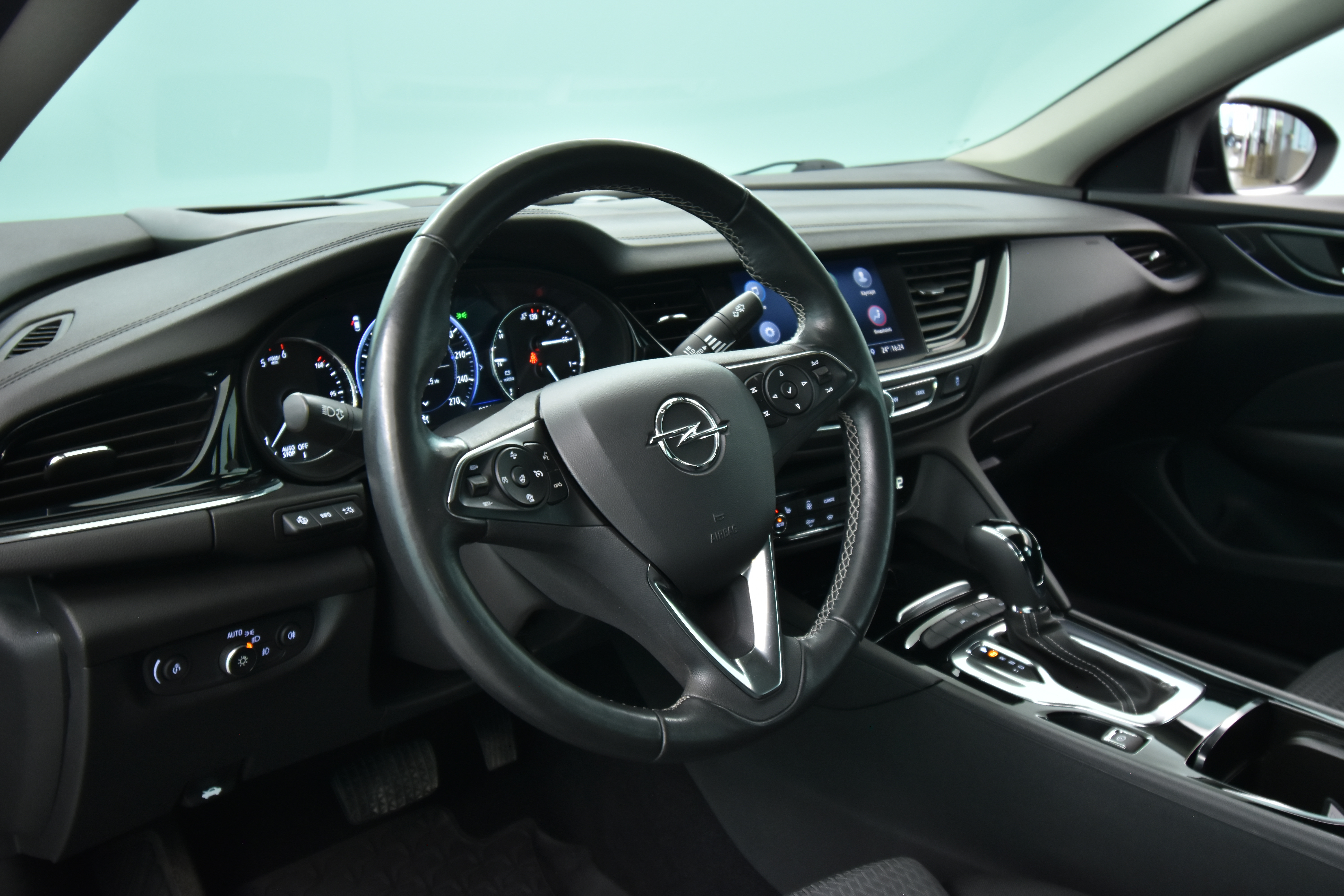OPEL Insignia 2023