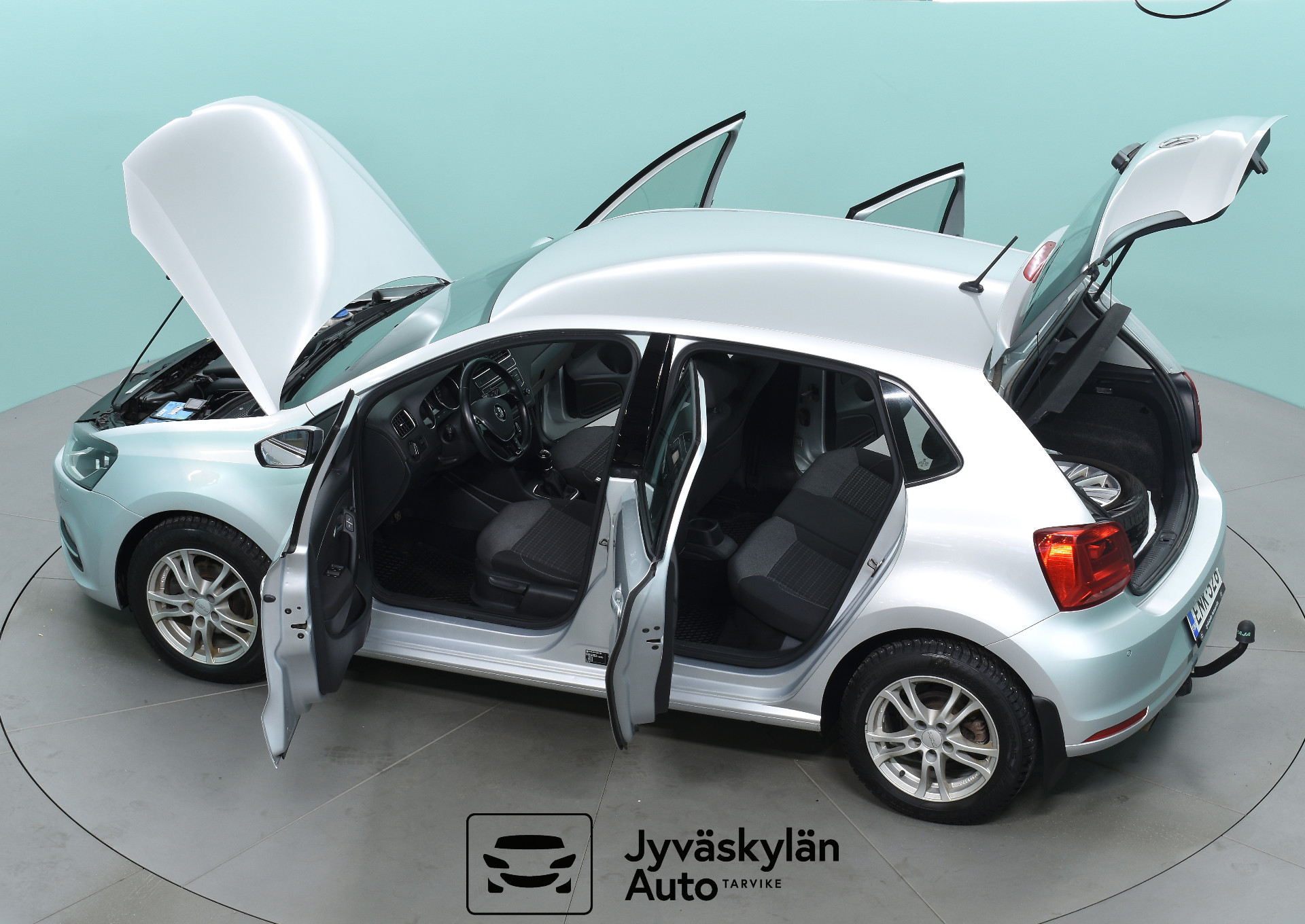 VOLKSWAGEN Polo 2015