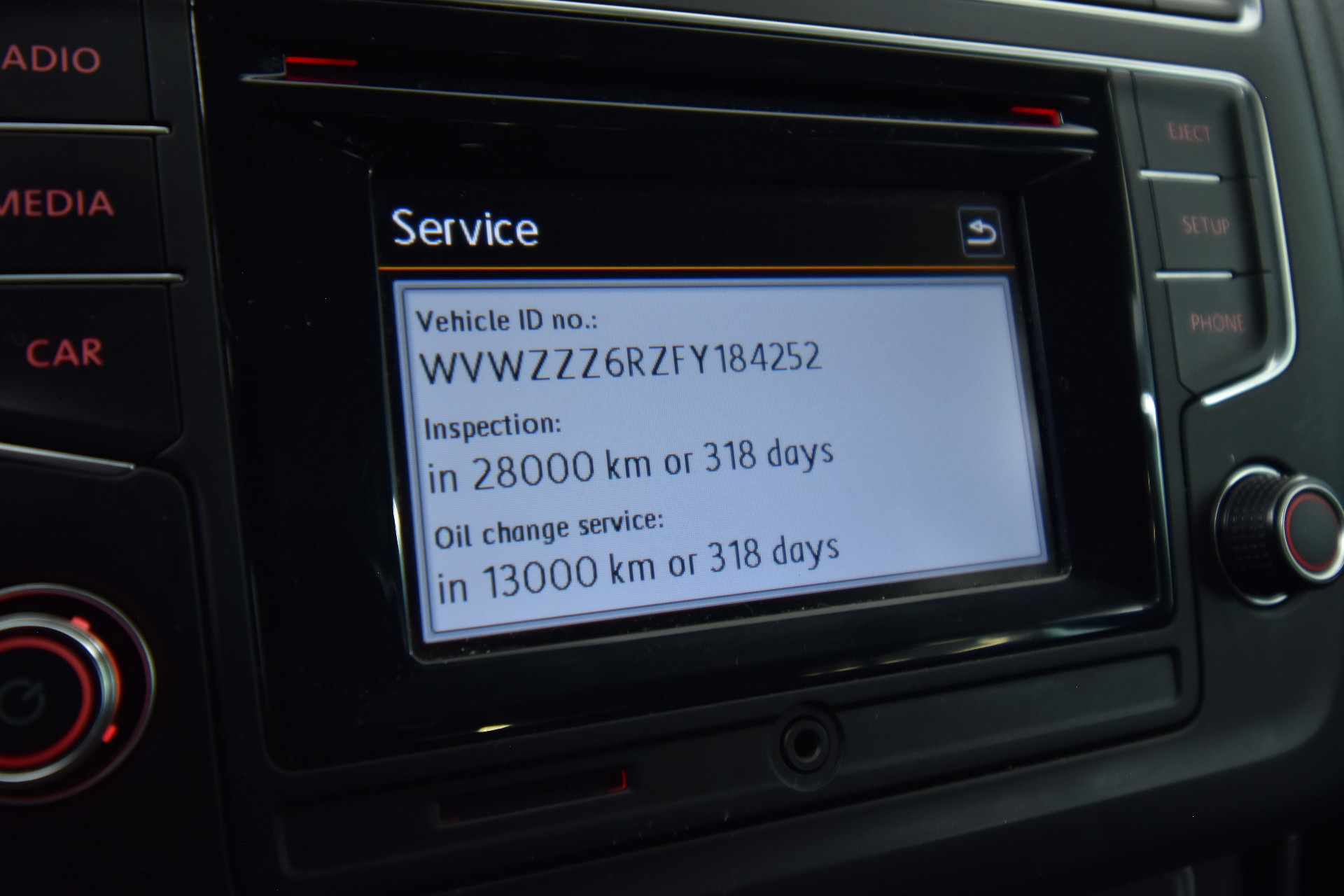 VOLKSWAGEN Polo 2015