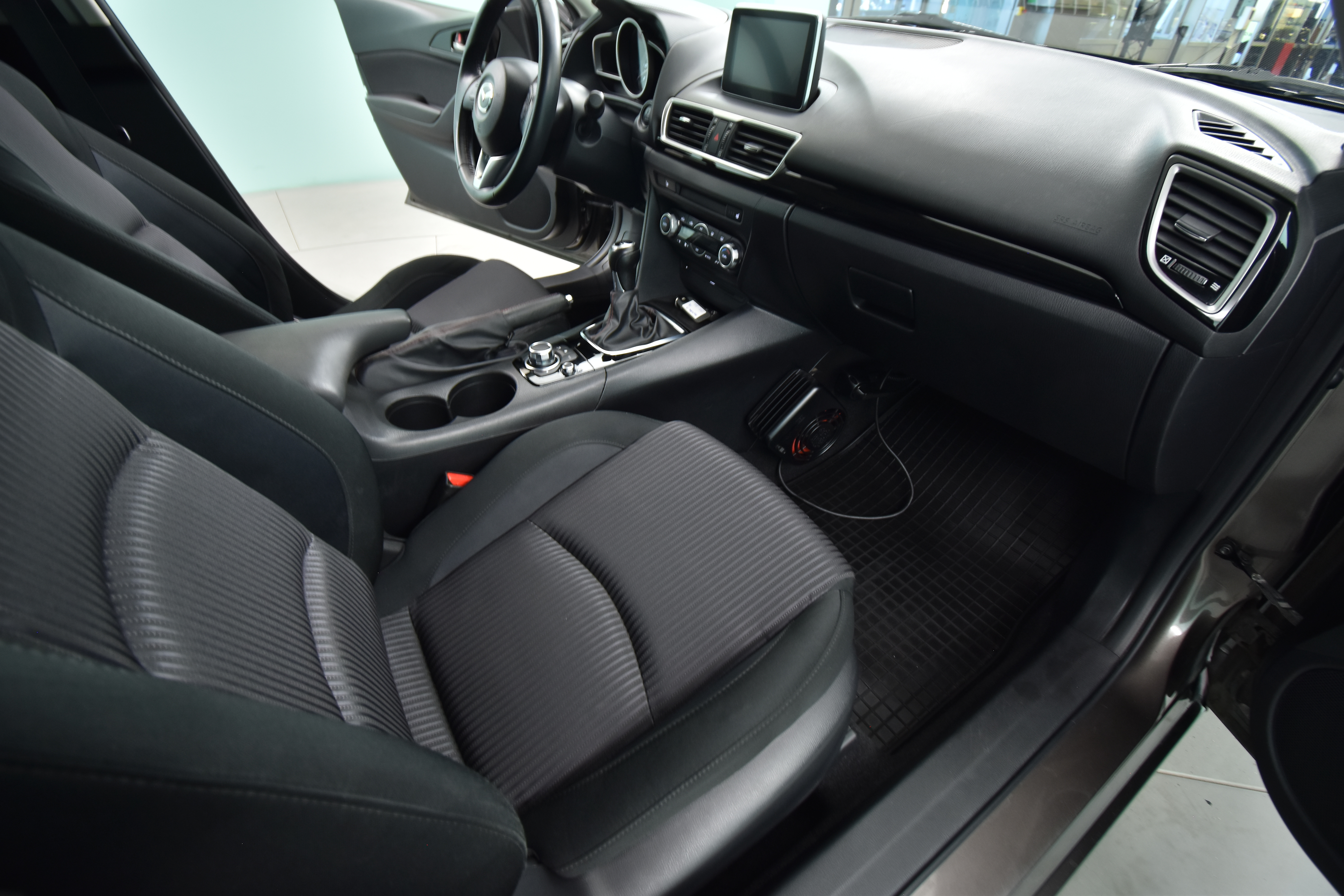 MAZDA Mazda3 2016