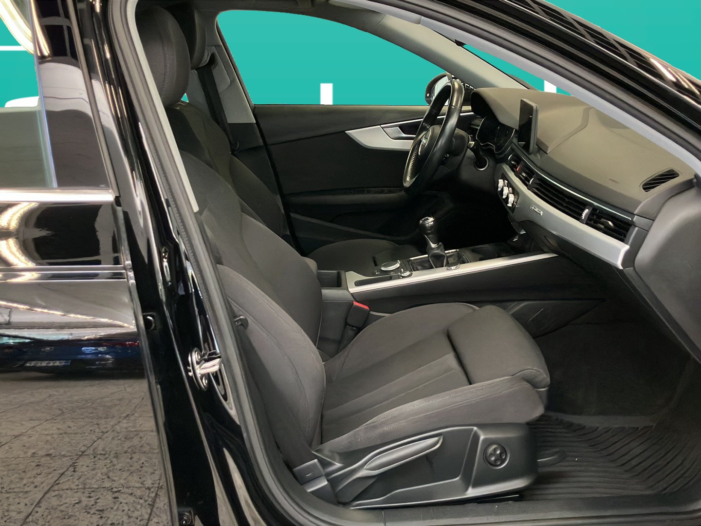 AUDI A4 2017