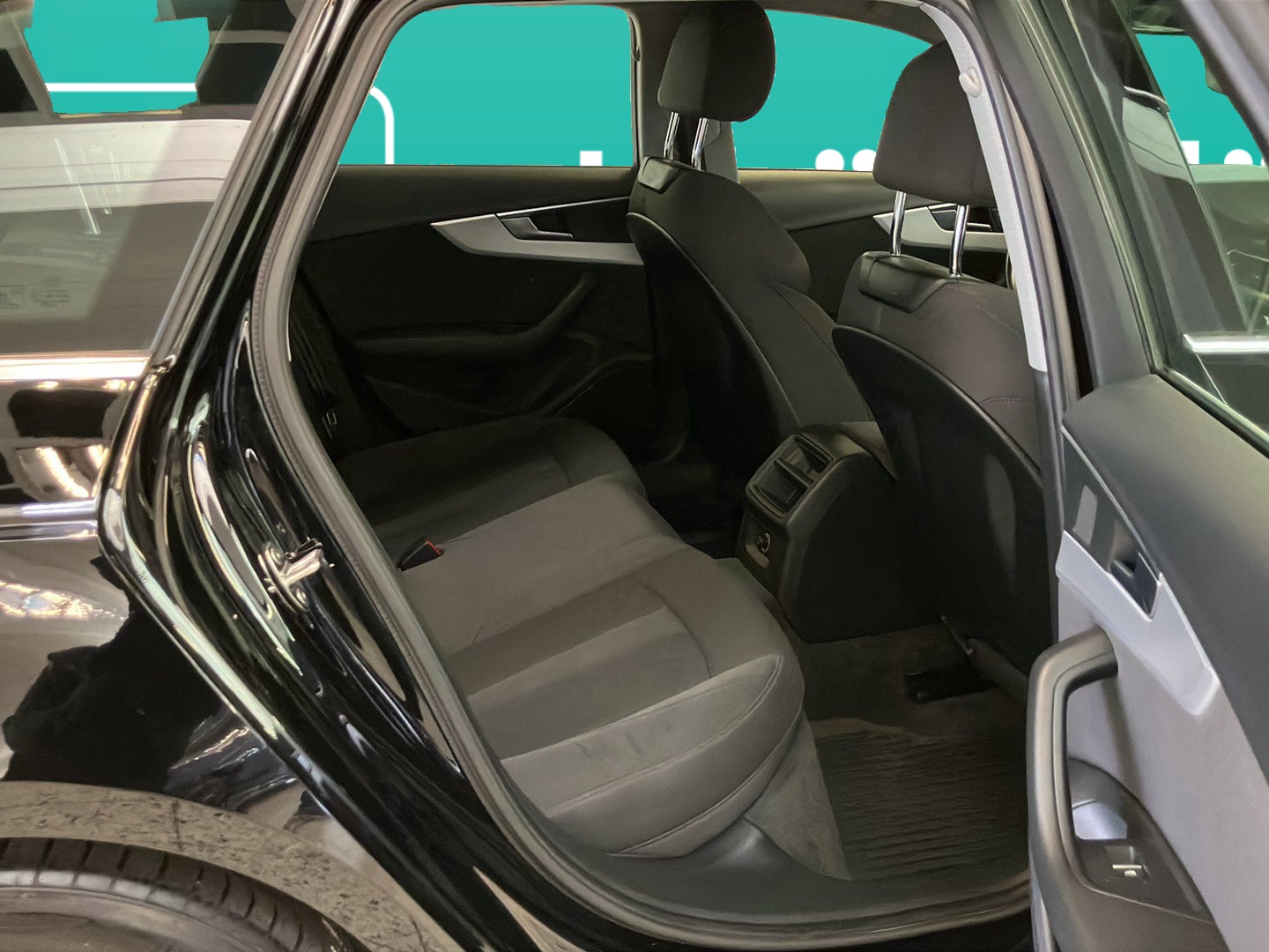 AUDI A4 2017