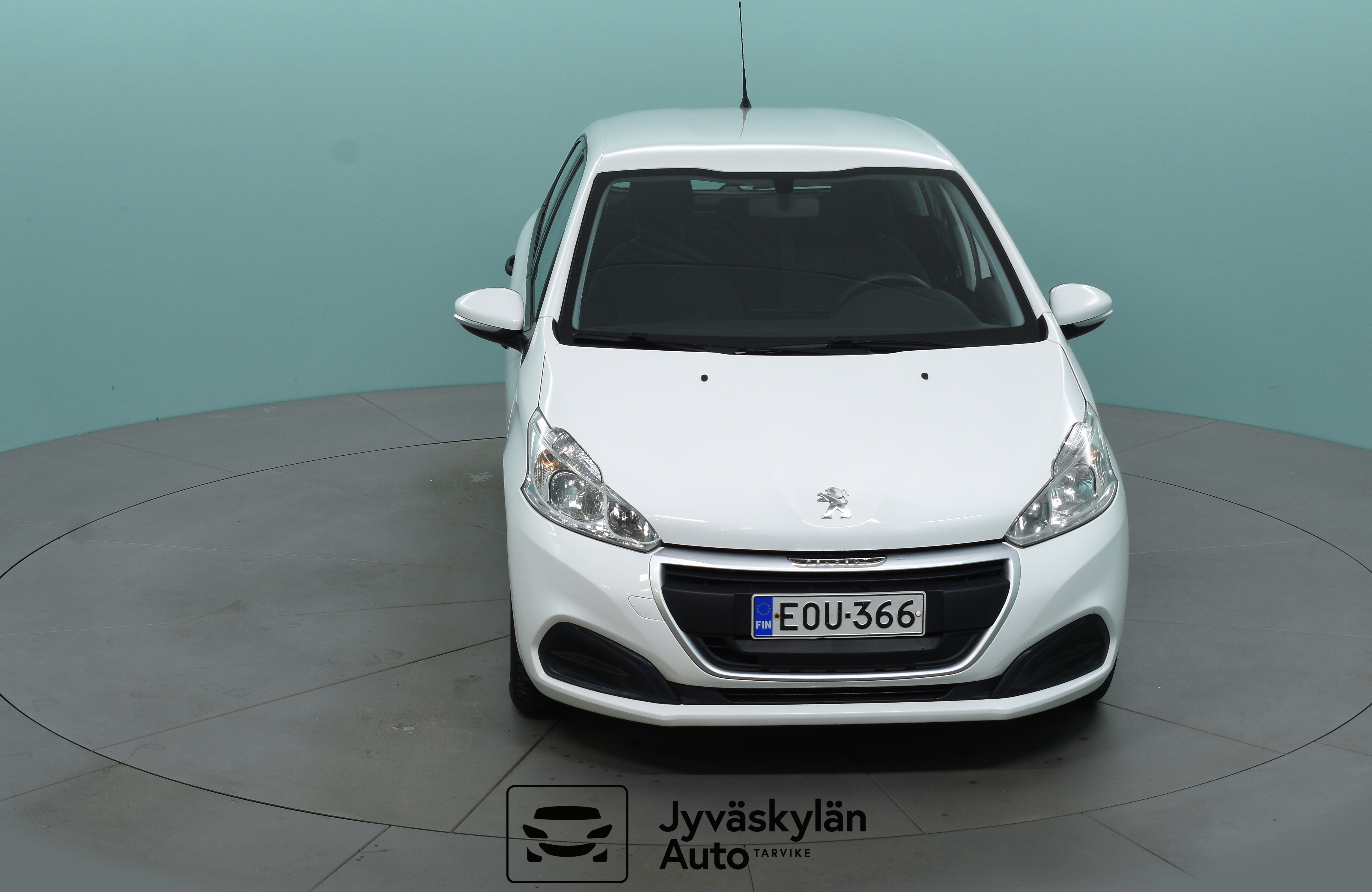 PEUGEOT 208 2018