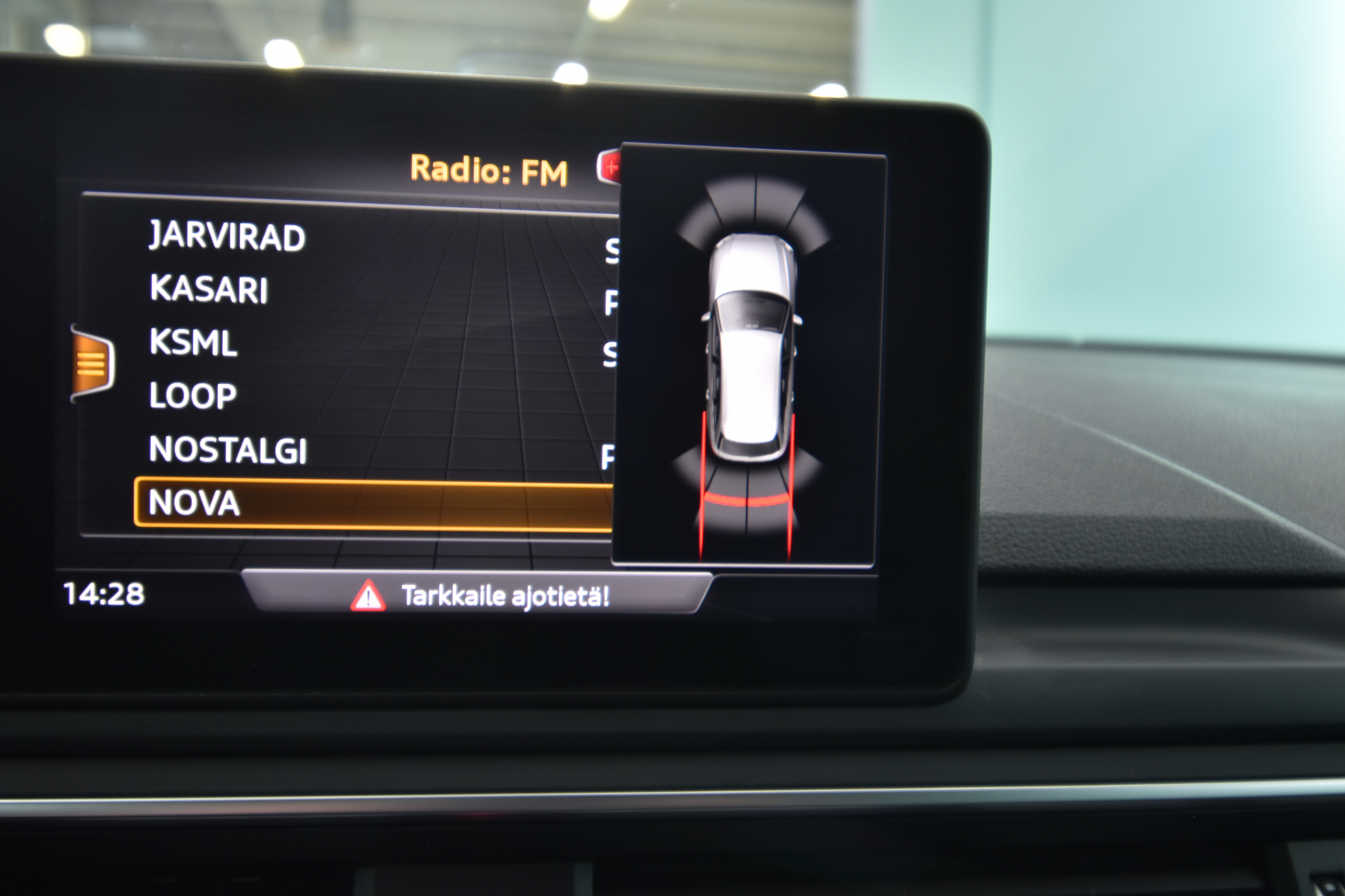 AUDI A4 2019
