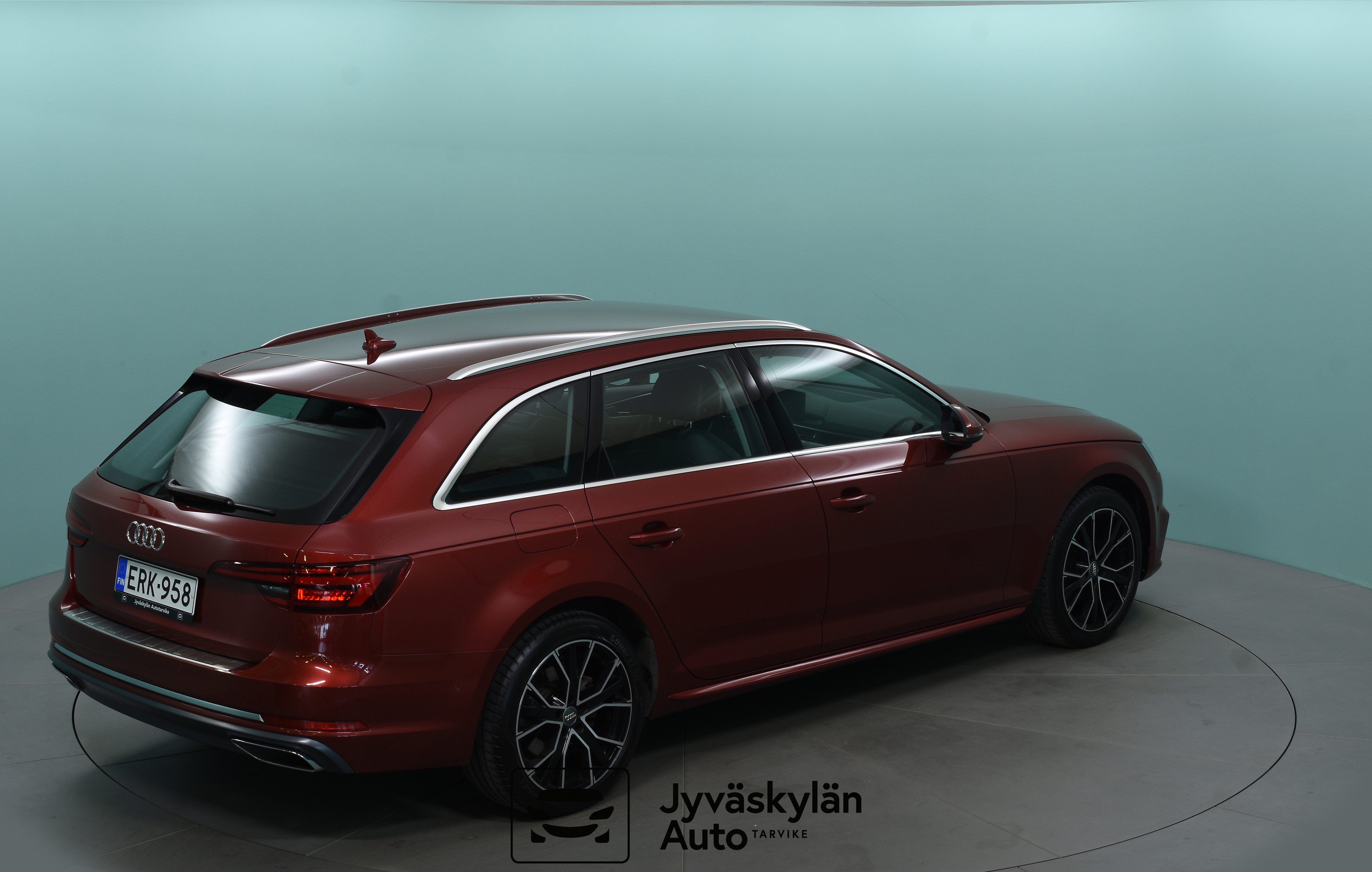 AUDI A4 2019