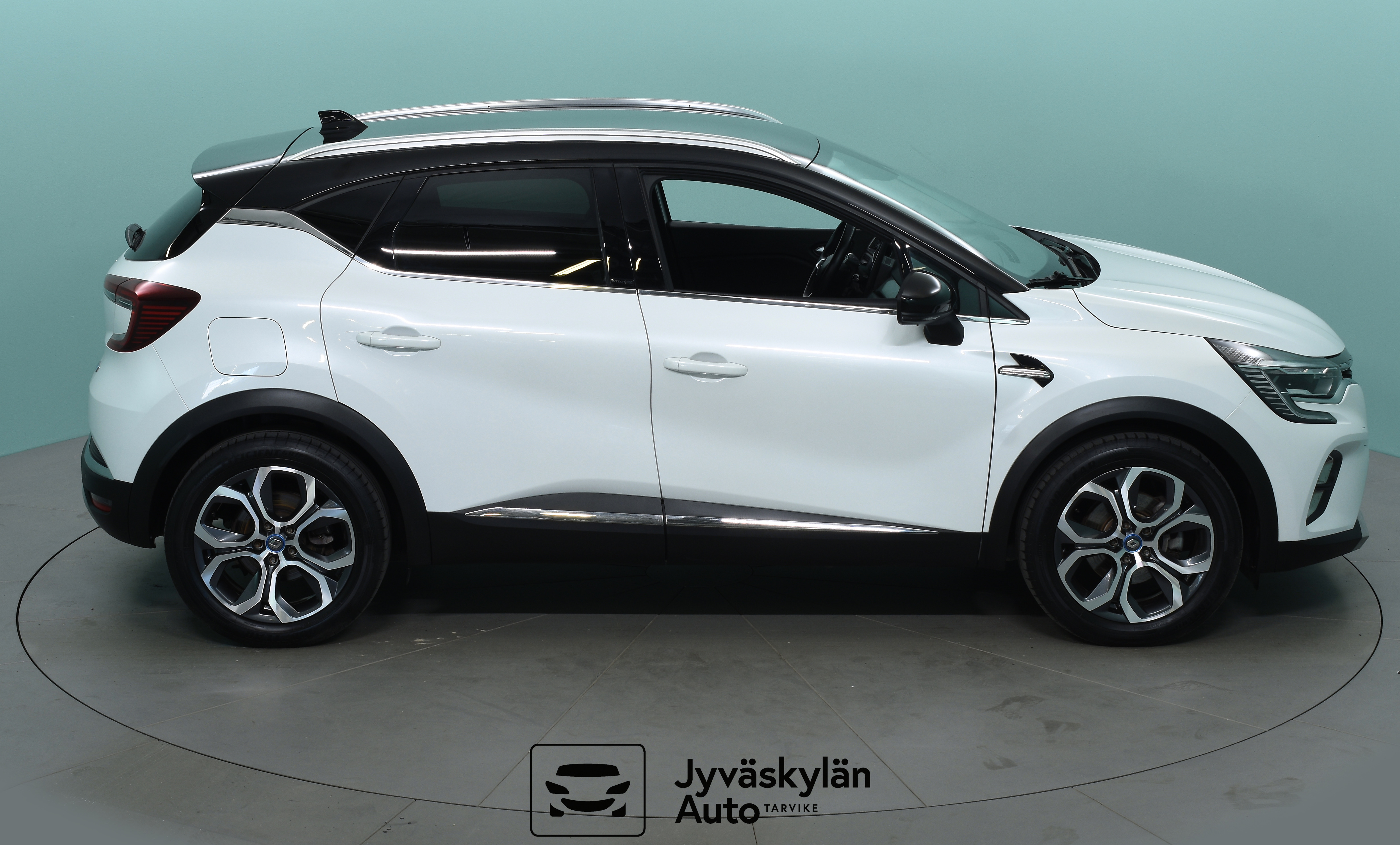 RENAULT Captur 2021