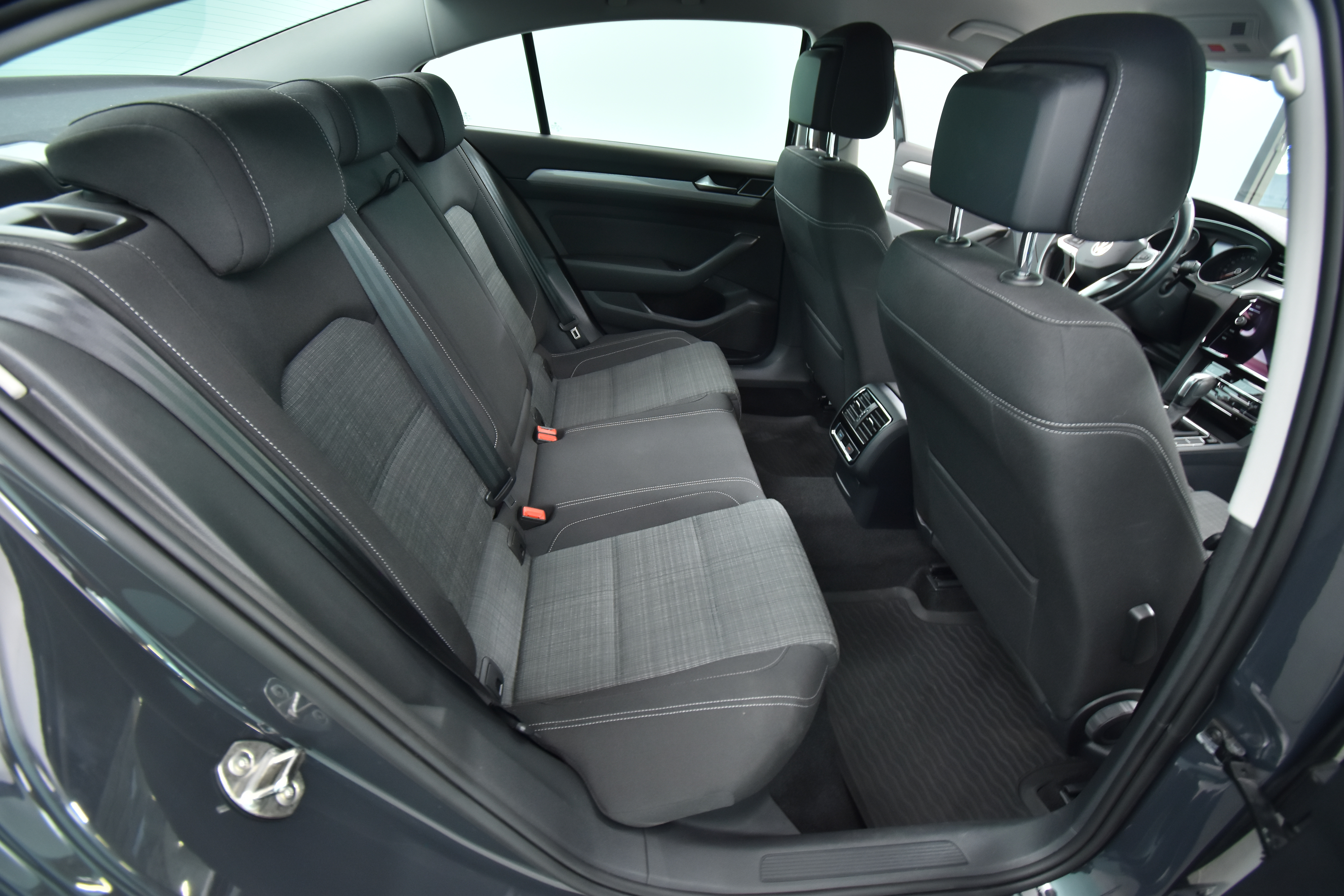 VOLKSWAGEN Passat 2021
