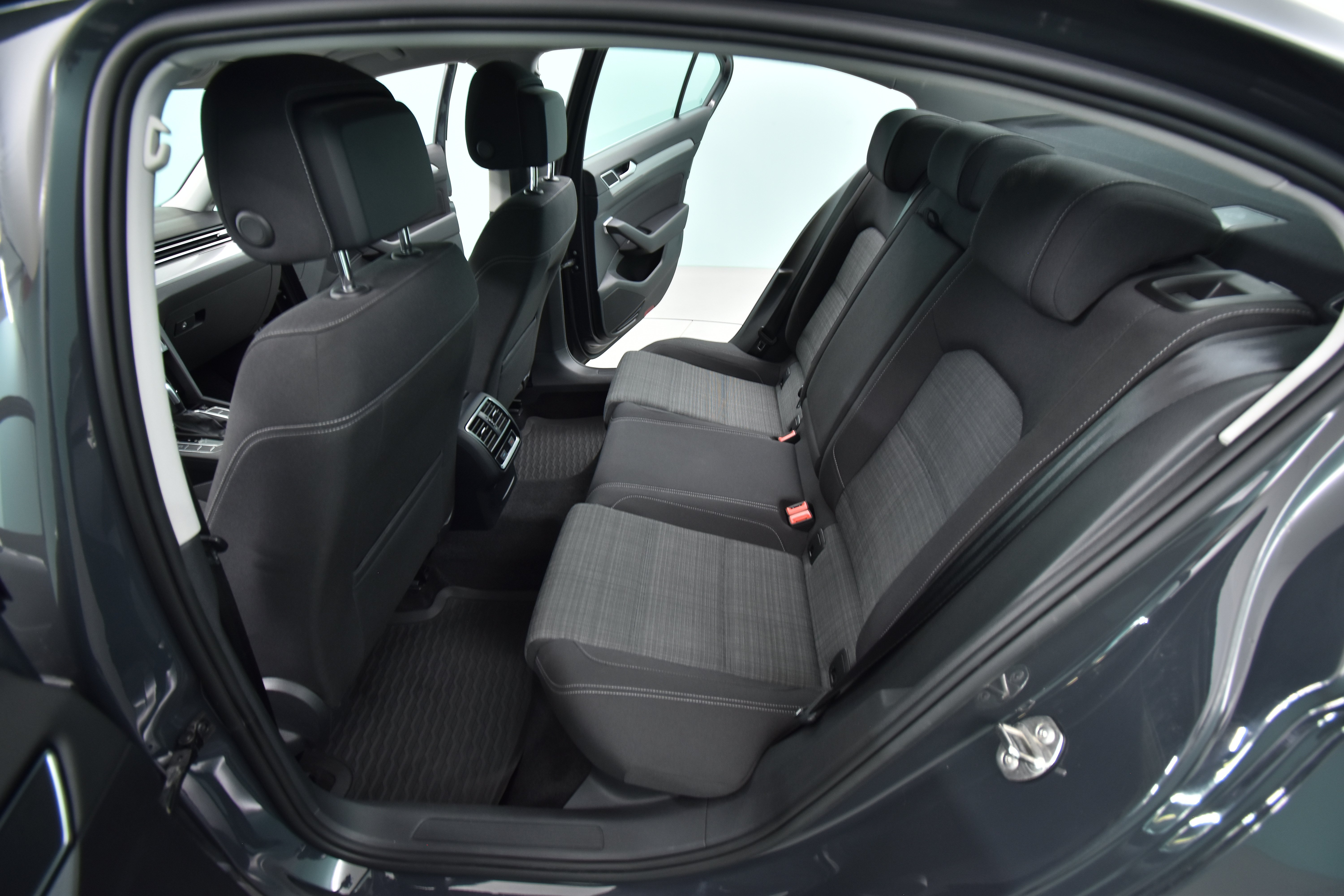 VOLKSWAGEN Passat 2021