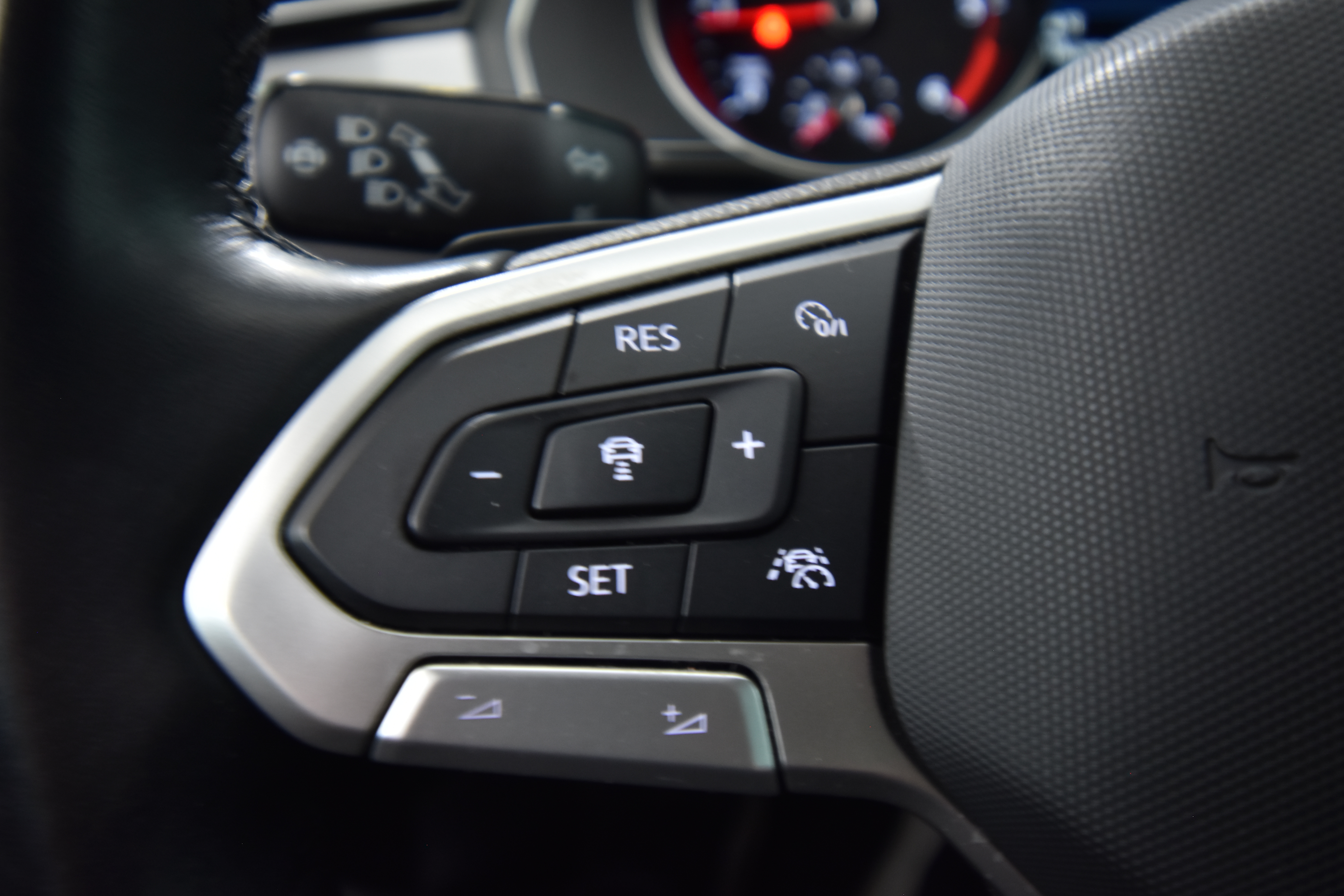 VOLKSWAGEN Passat 2021