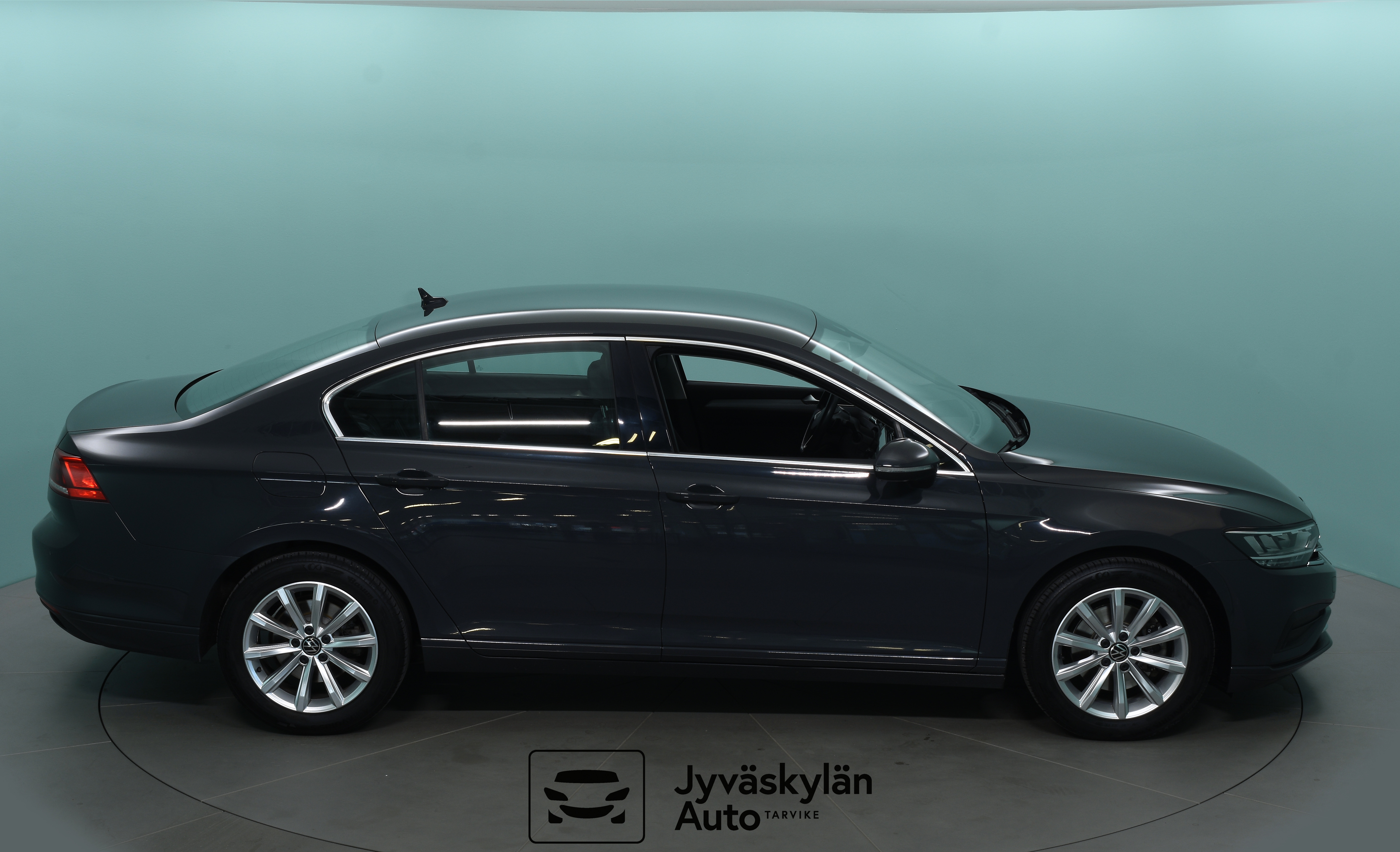 VOLKSWAGEN Passat 2021