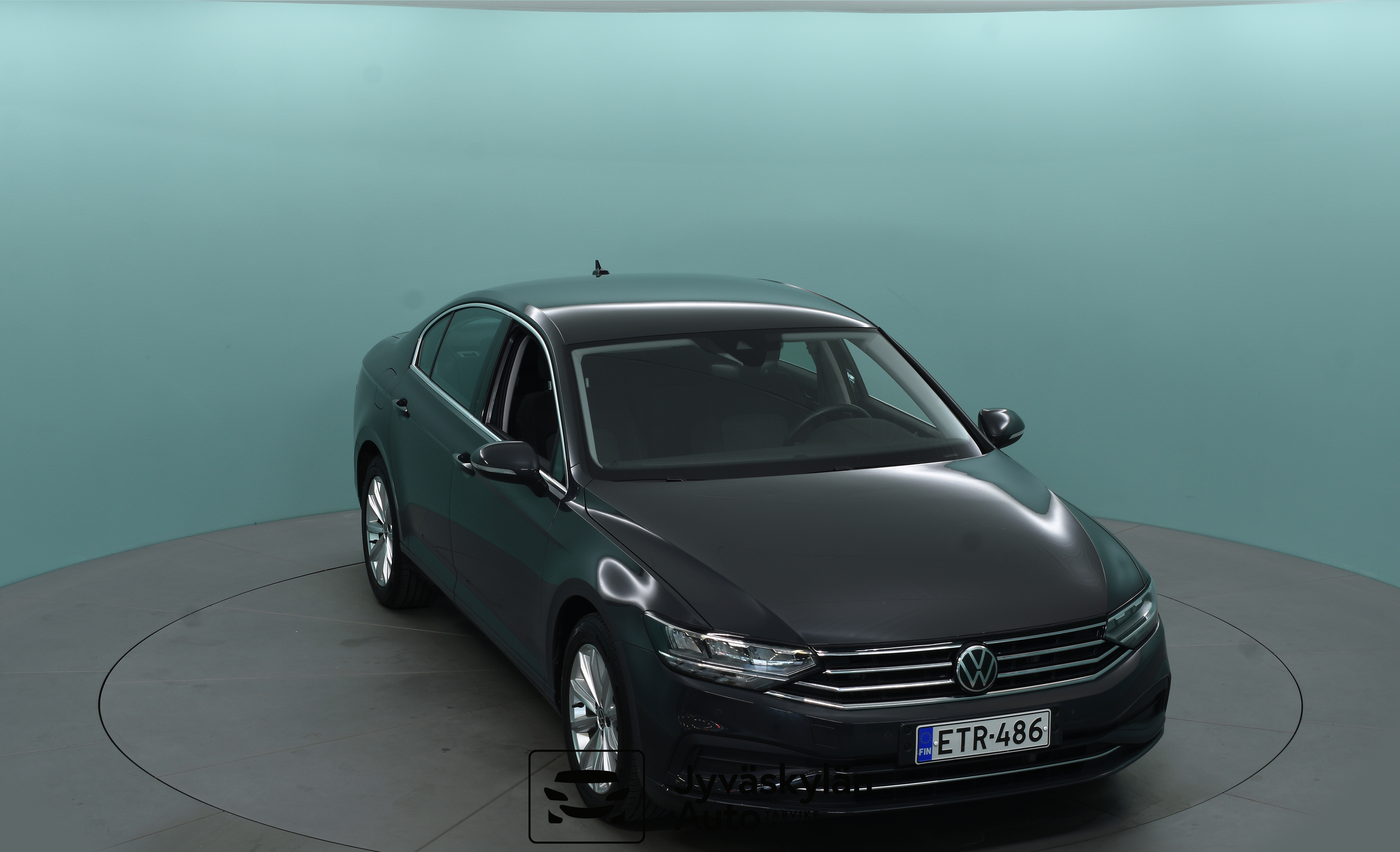 VOLKSWAGEN Passat 2021