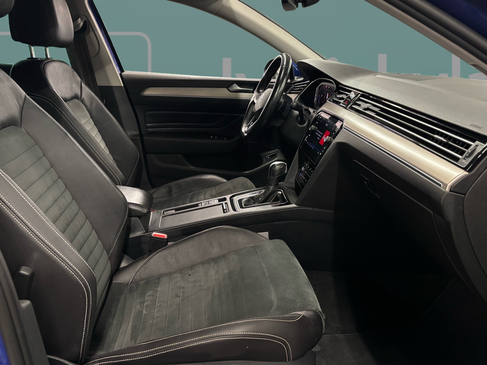 VOLKSWAGEN Passat 2022