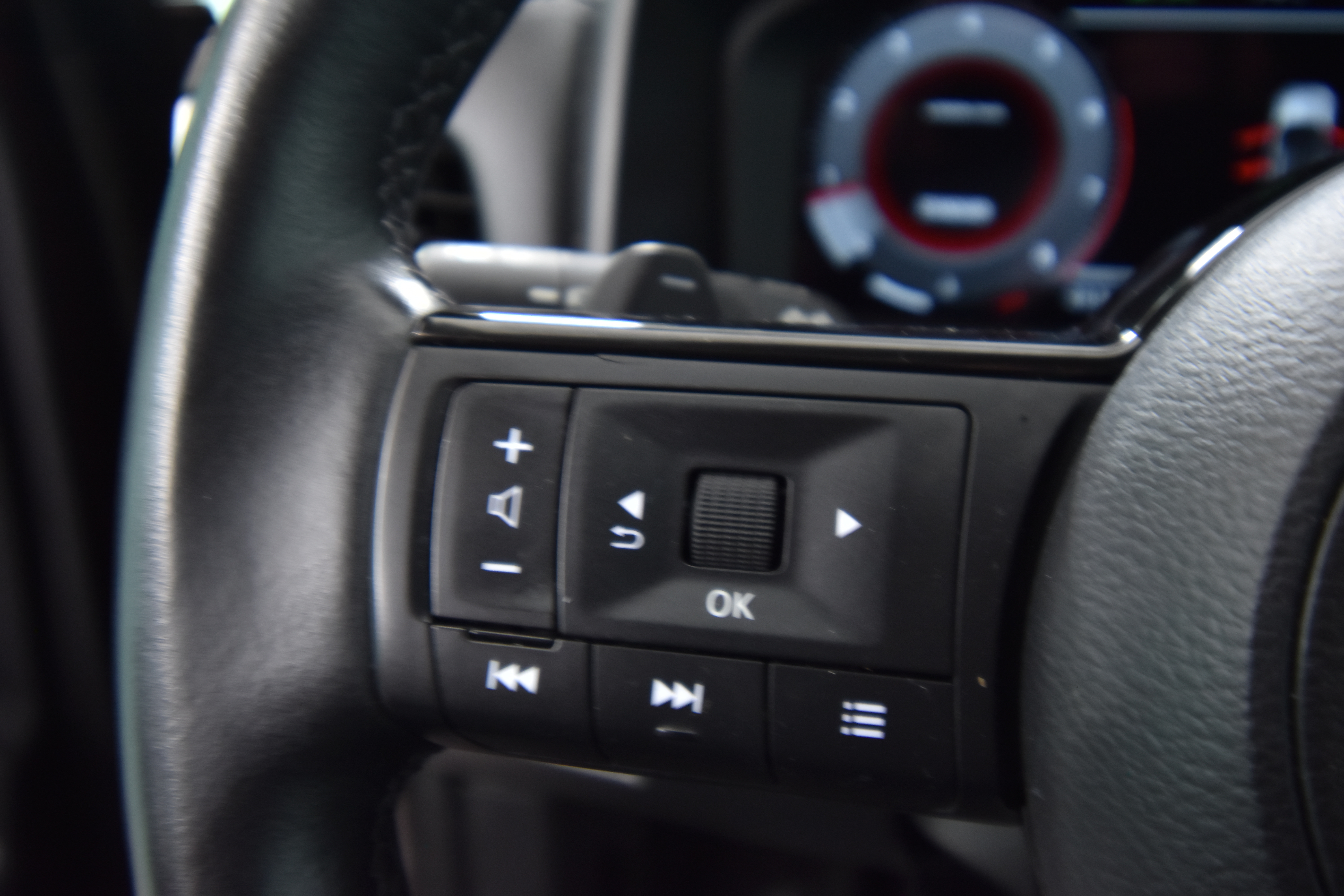 NISSAN Qashqai 2023