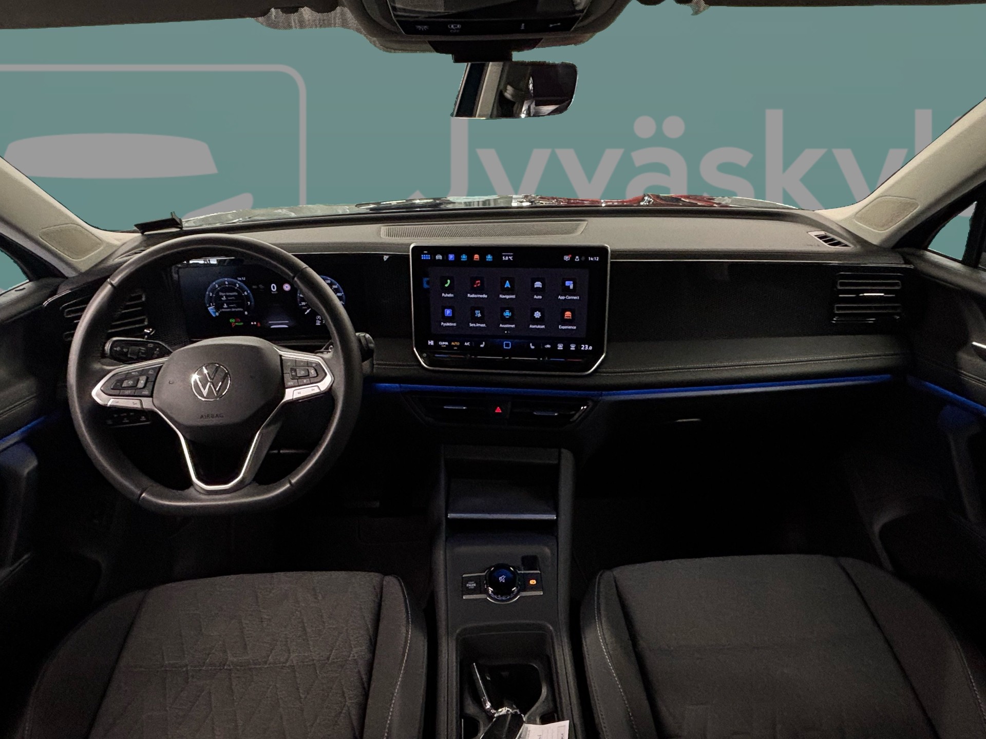 VOLKSWAGEN Tiguan 2024
