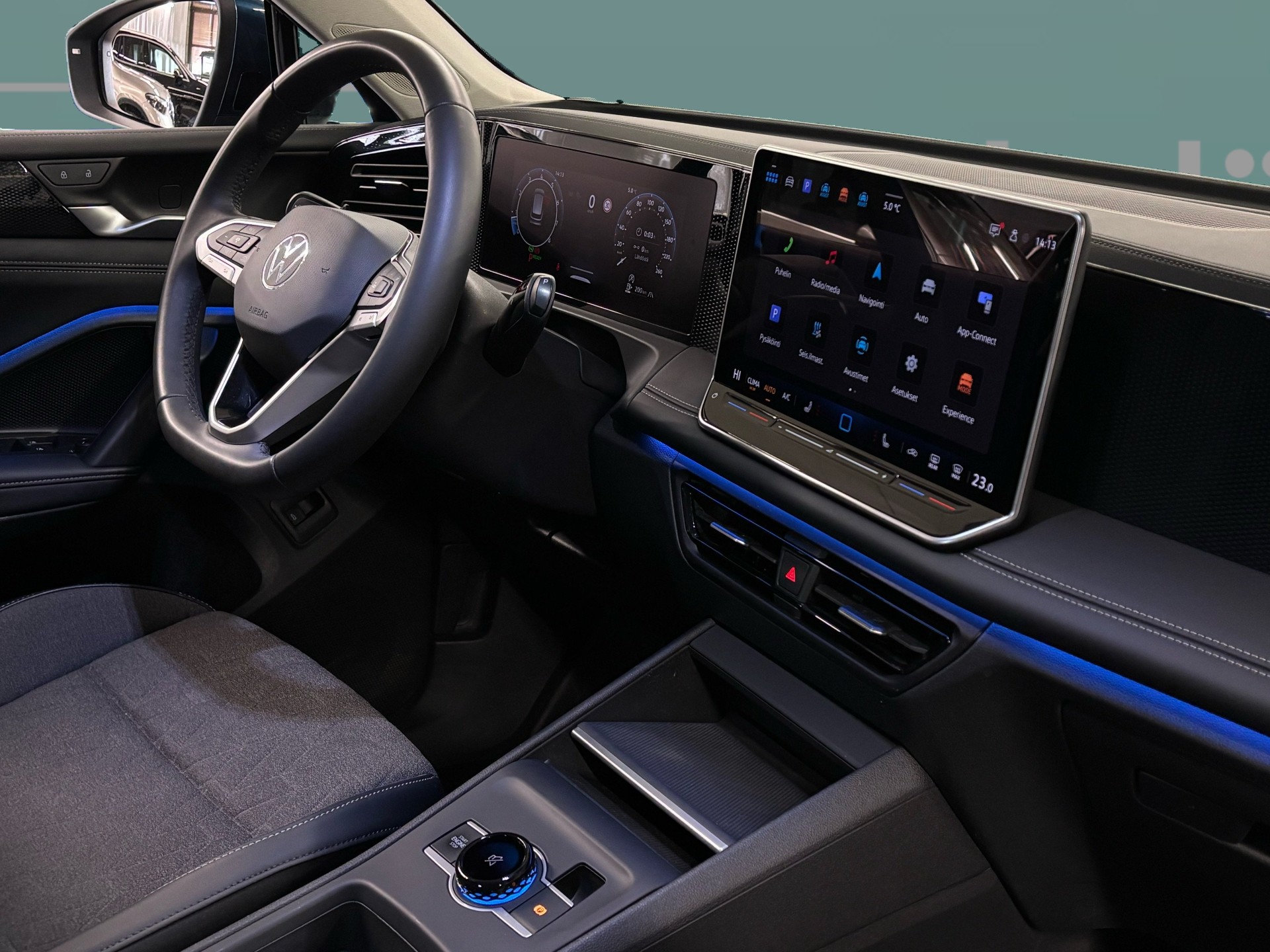 VOLKSWAGEN Tiguan 2024