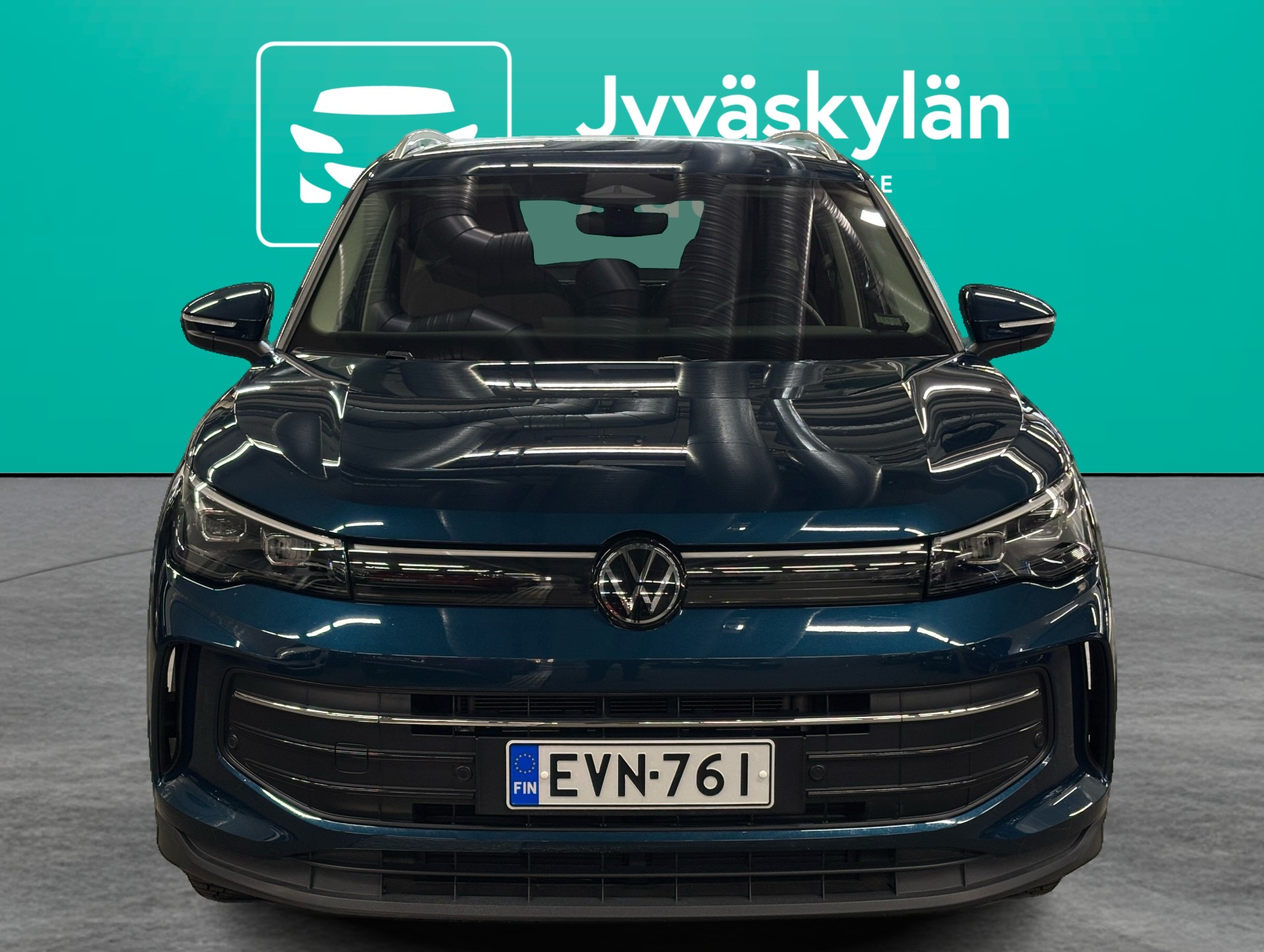 VOLKSWAGEN Tiguan 2024