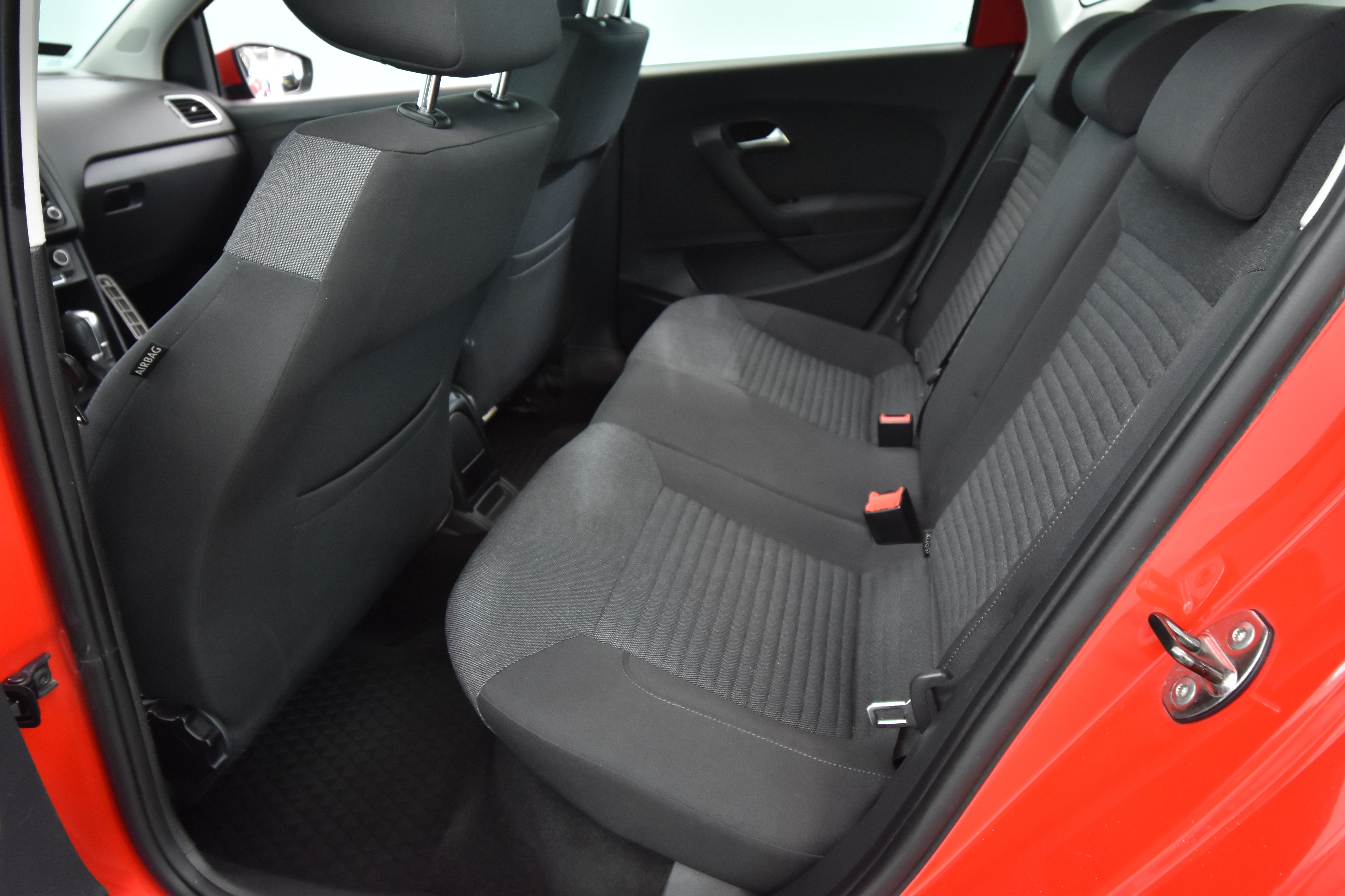 VOLKSWAGEN Polo 2013