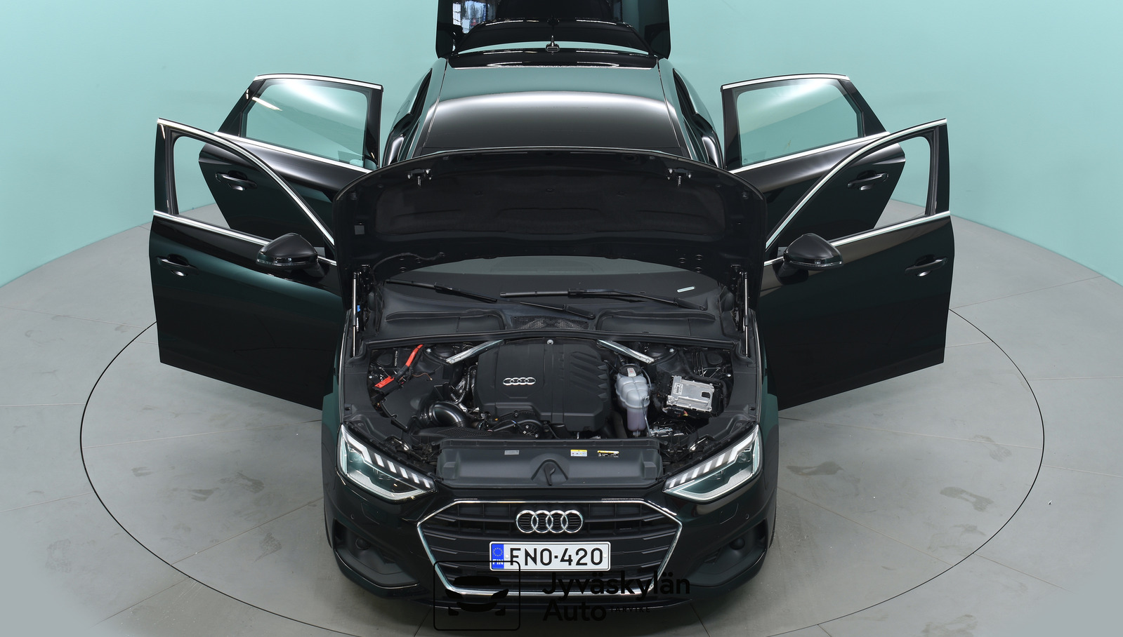 AUDI A4 2022