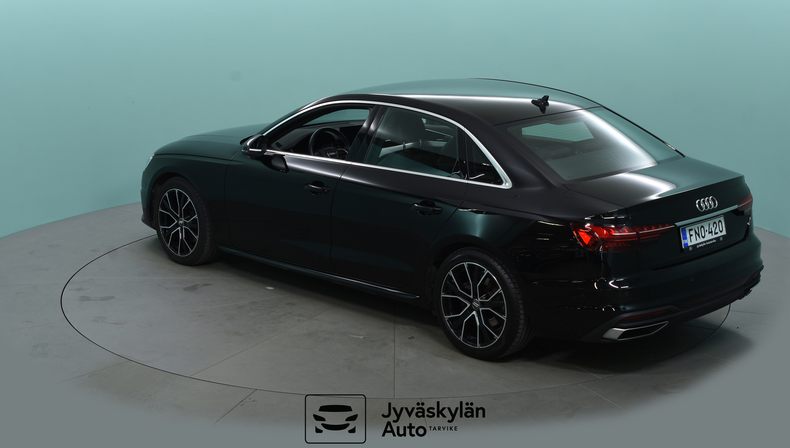 AUDI A4 2022
