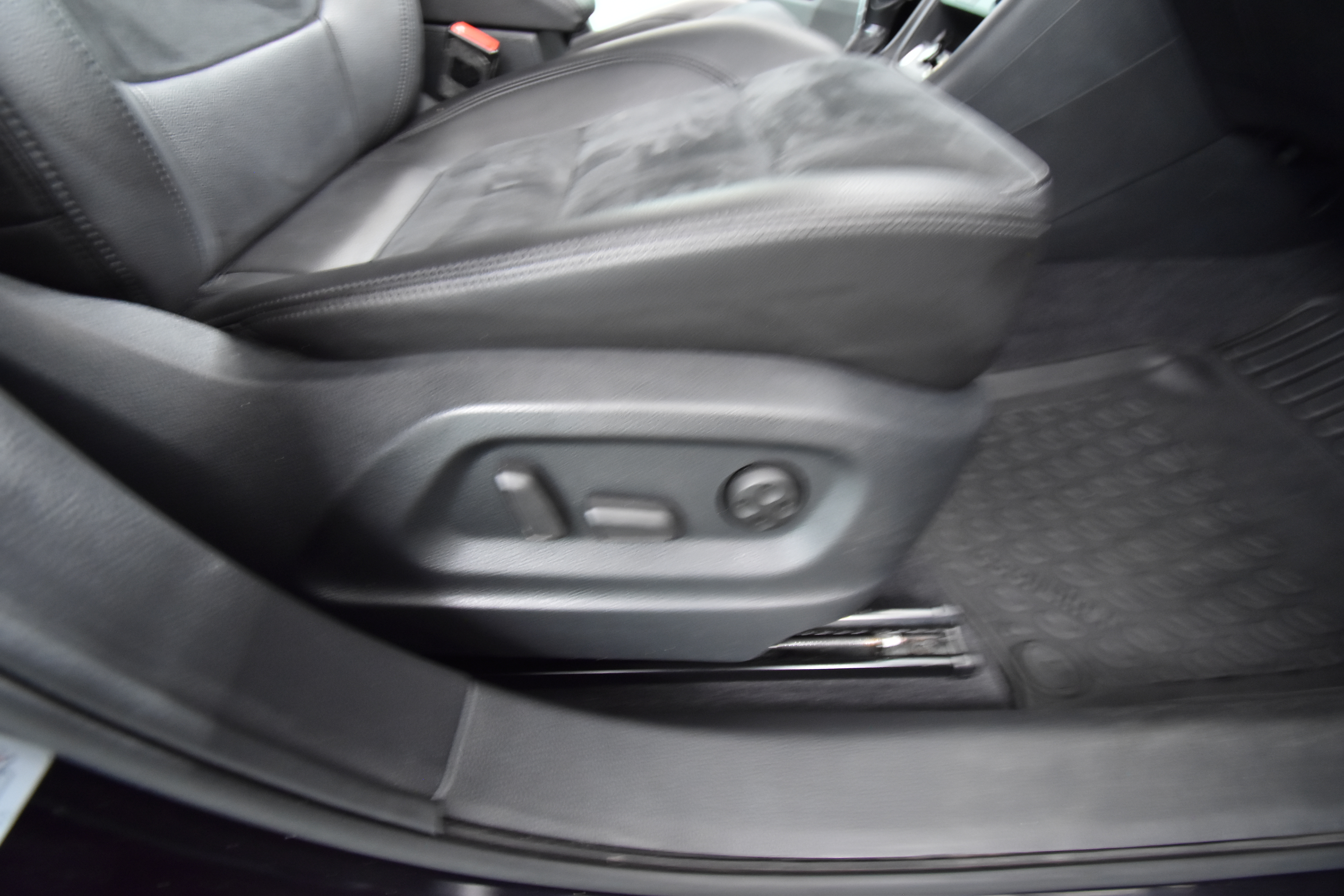 VOLKSWAGEN Sharan 2020