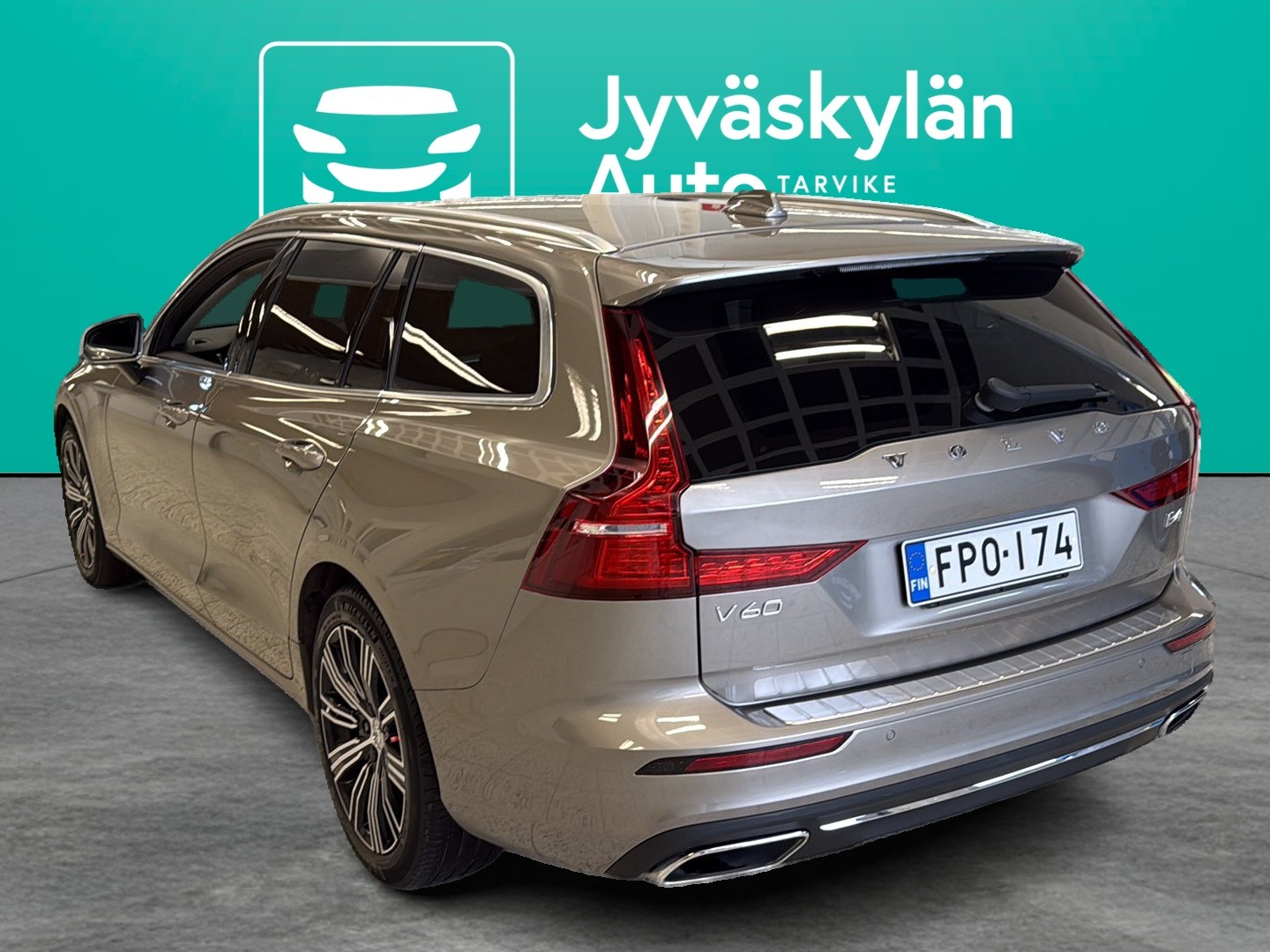 VOLVO V60 2020
