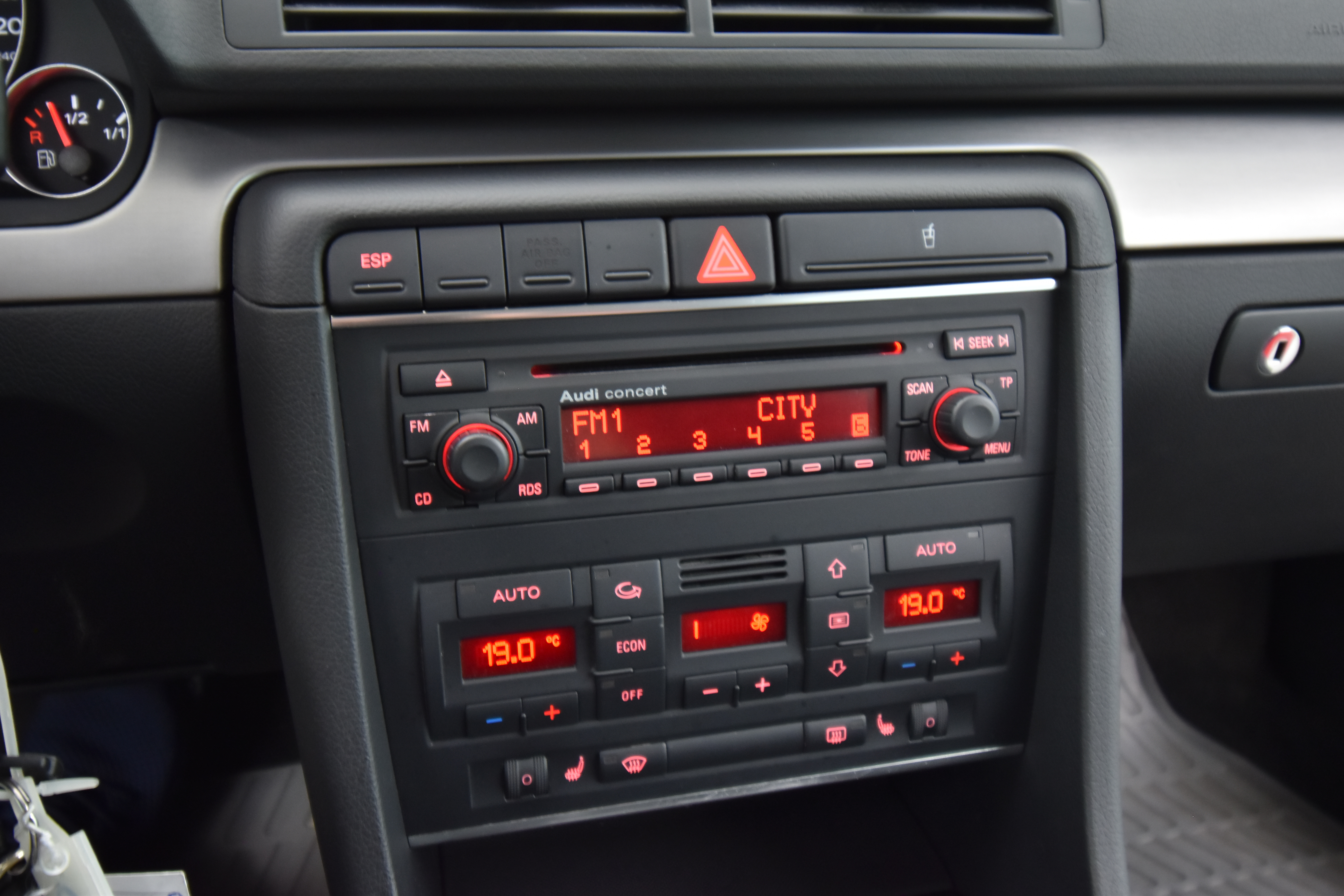AUDI A4 2006