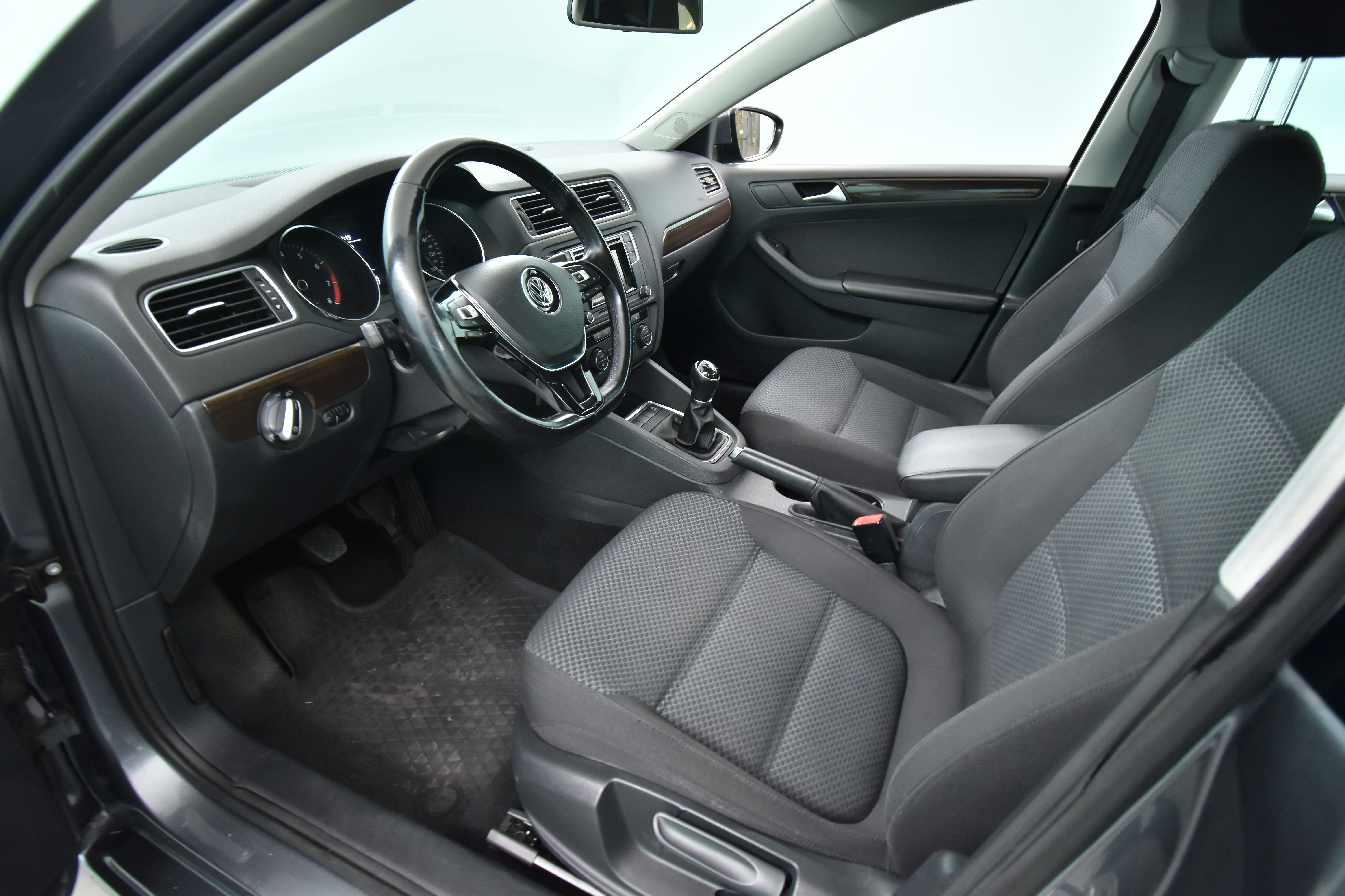 VOLKSWAGEN Jetta 2017