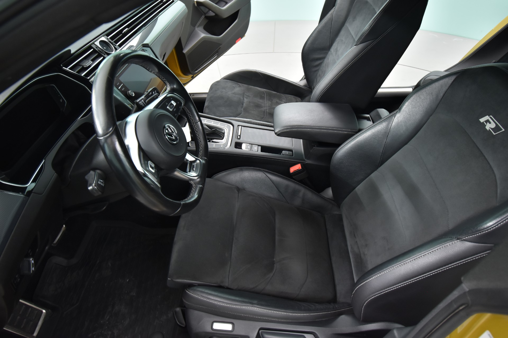 VOLKSWAGEN Arteon 2020