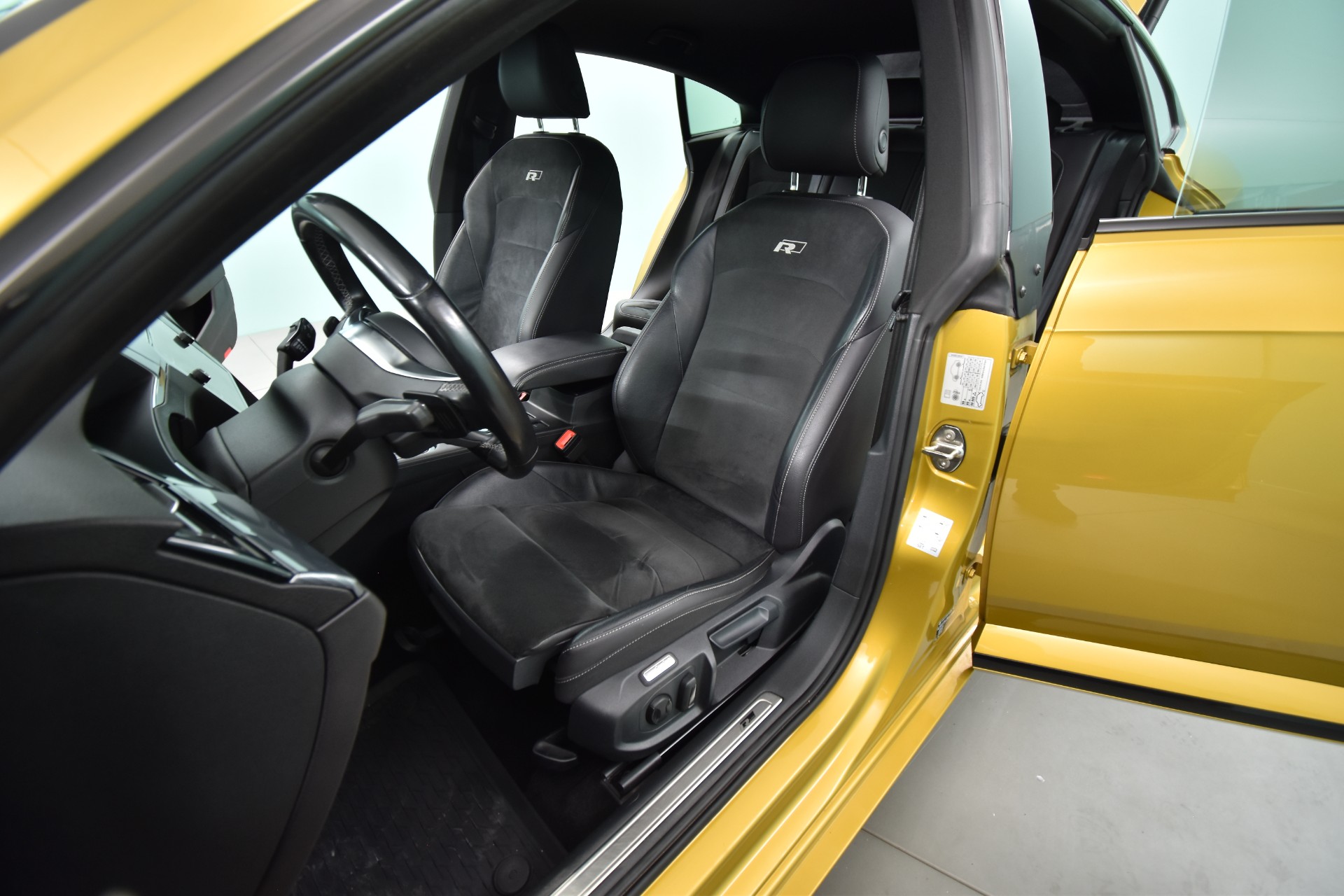 VOLKSWAGEN Arteon 2020